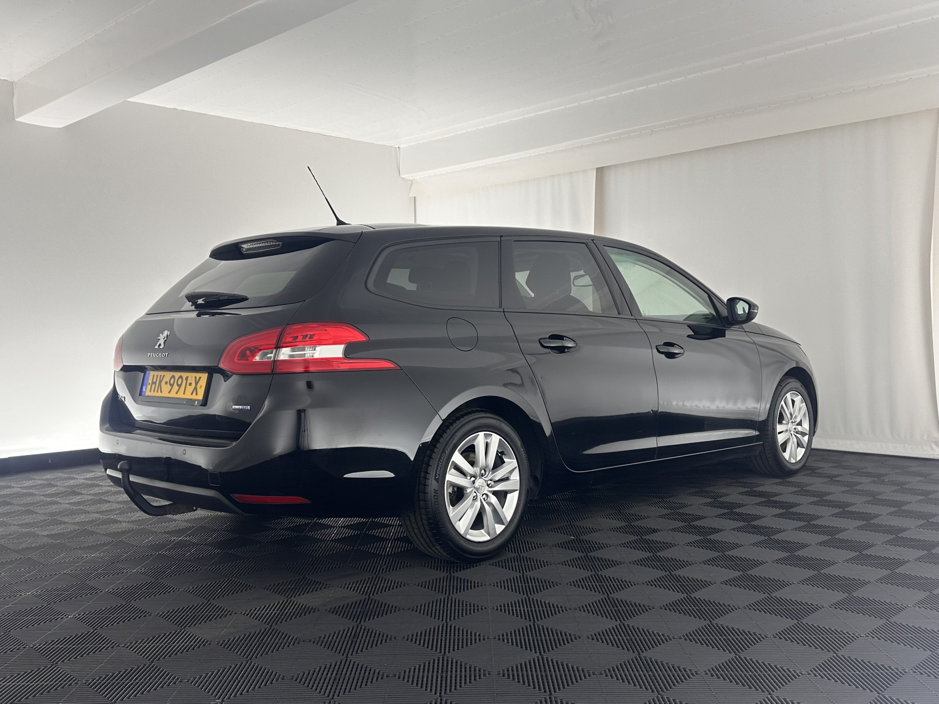 Peugeot 308 SW 1.6 BlueHDI Blue Lease Executive [⚠️] *PANO | NAVI-FULLMAP | ECC | PDC | CRUISE | CAMERA | TOWBAR | COMFORT-SEATS | 16''ALU*