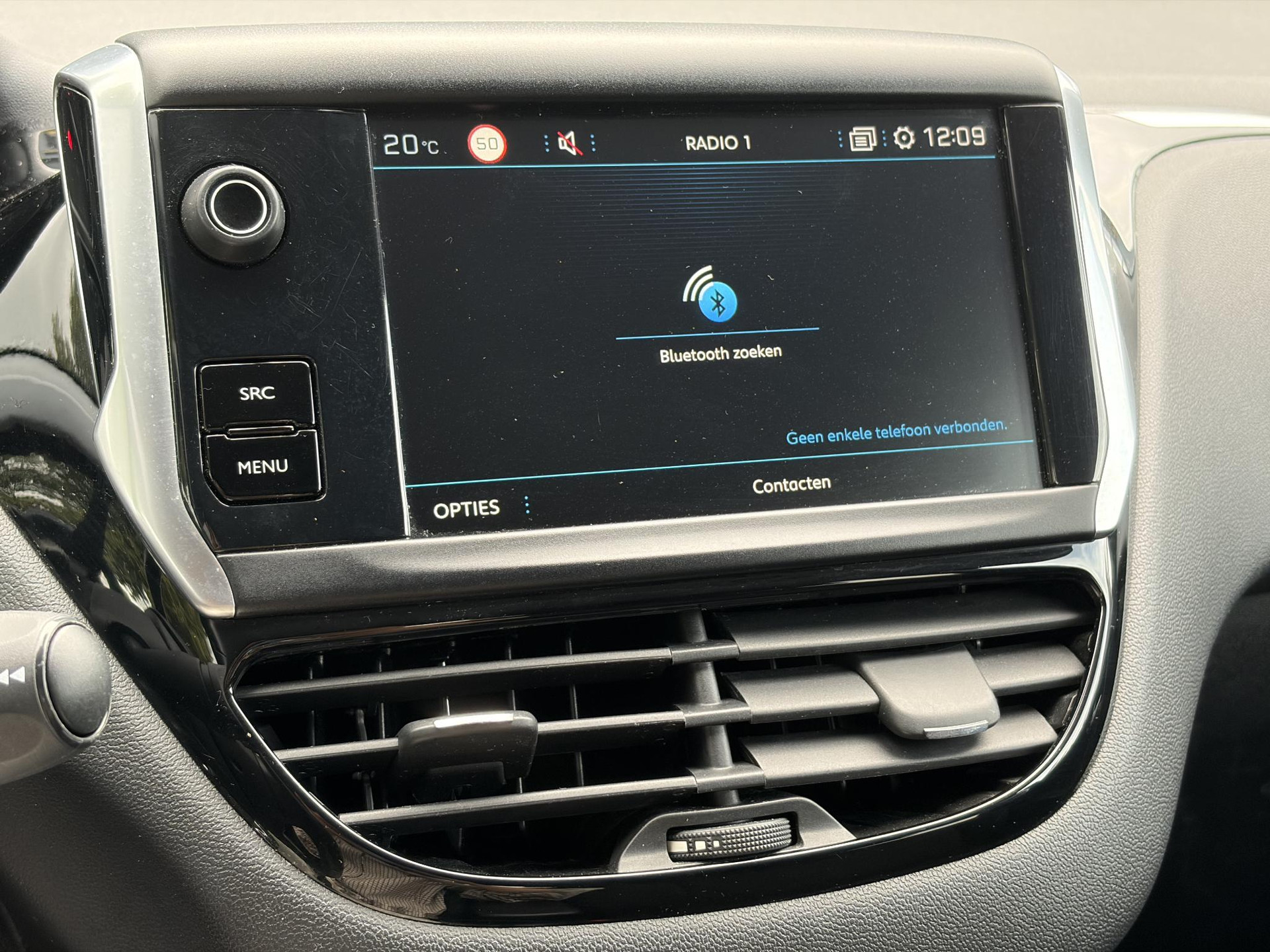 Peugeot 208 1.2 PureTech Signature ✓Net beurt gahad✓Navi✓Carplay✓Lm velgen✓Airco✓Cruise✓5 Deurs✓Pdc✓5 Deurs✓Lm velgen✓N.A.P✓Apk tot 04-2027