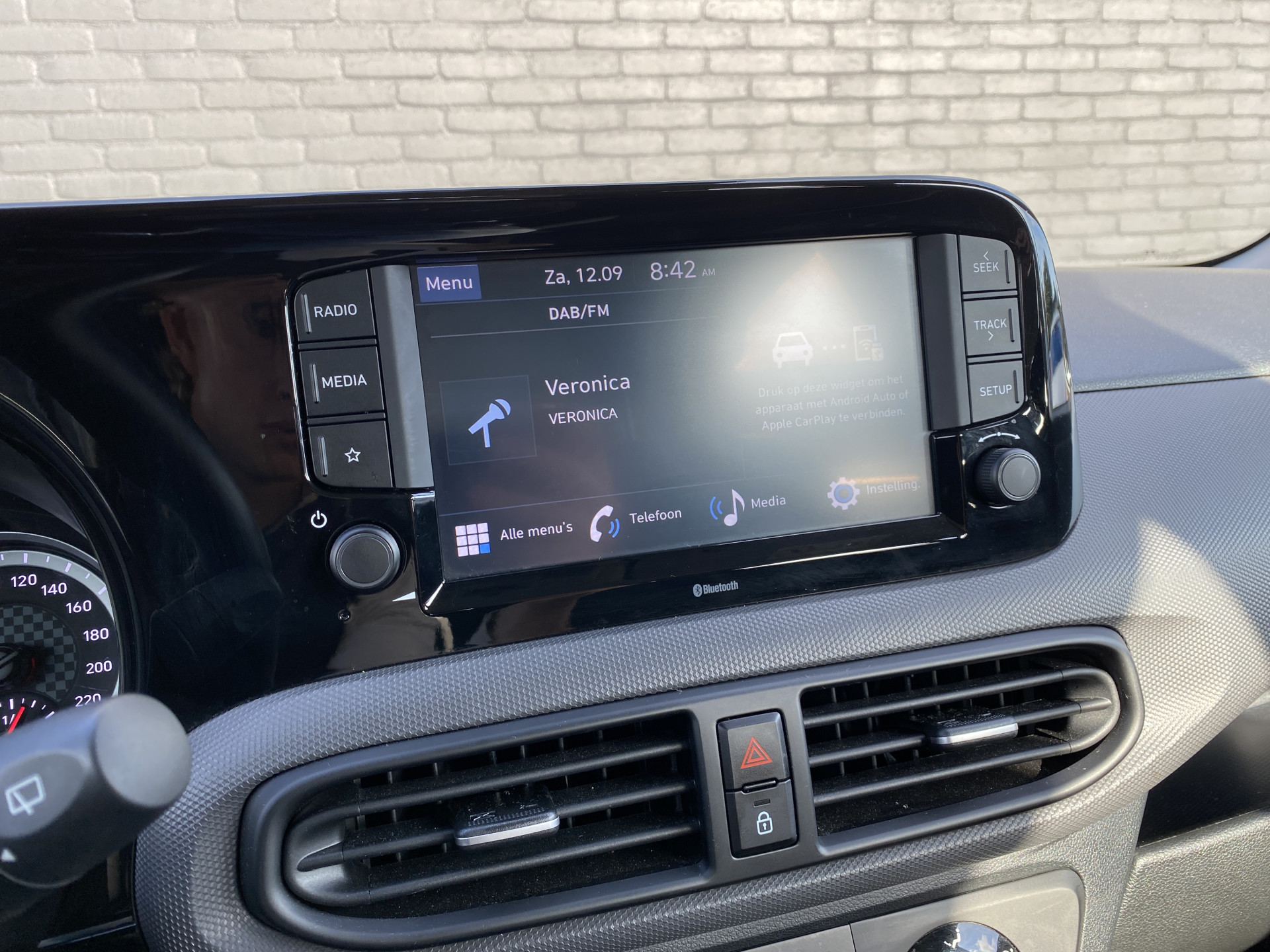 Hyundai i10 1.0 Comfort | 1e eigenaar | airco | apple carplay | cruise control | all season banden | dab | apk t/m 6-2028