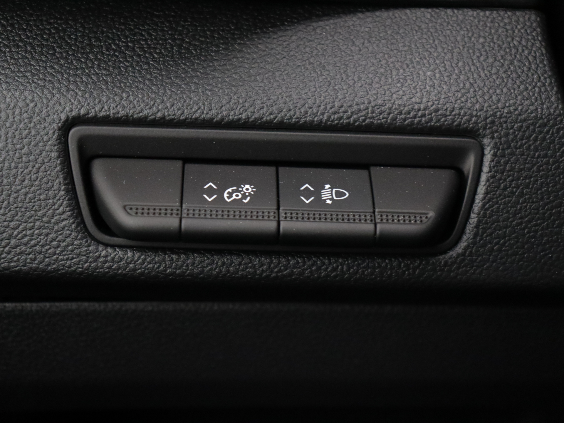 Renault Trafic 170PK L2H1 | 2 SCHUIFDEUREN | Luxe | DC DUBBEL CABINE BLACK EDITION | FULL OPTION | NAVIGATIE | CAMERA | KEYLESS | PARKEERSENSOREN