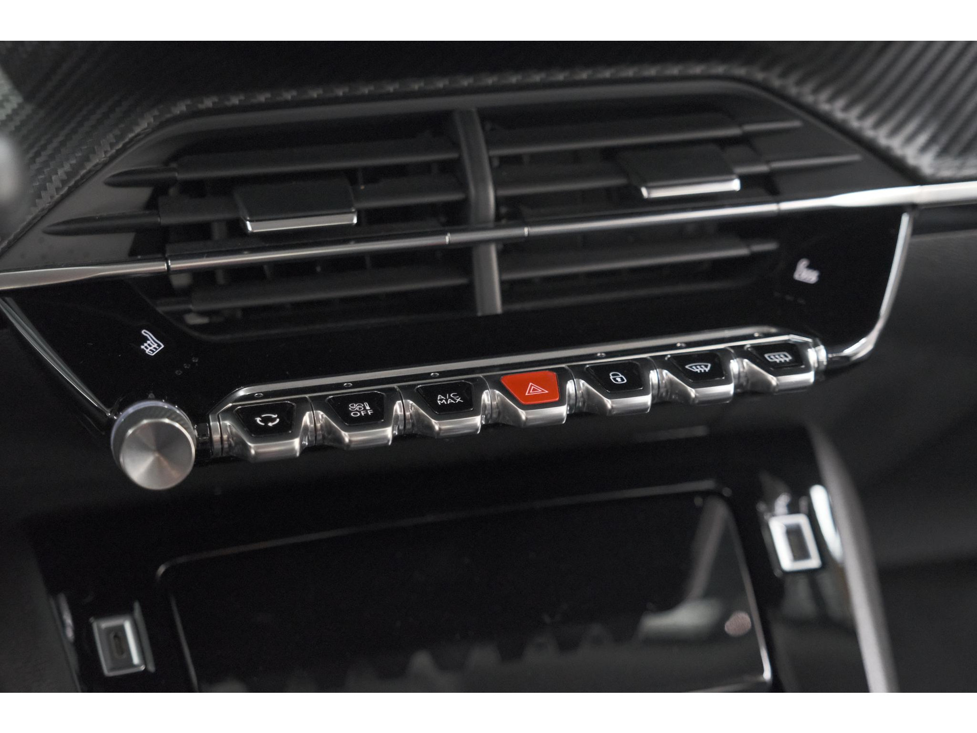 Peugeot 2008 PureTech 130 Blue Lease Allure | Camera | Apple Carplay | Parkeersensoren | Climate Control