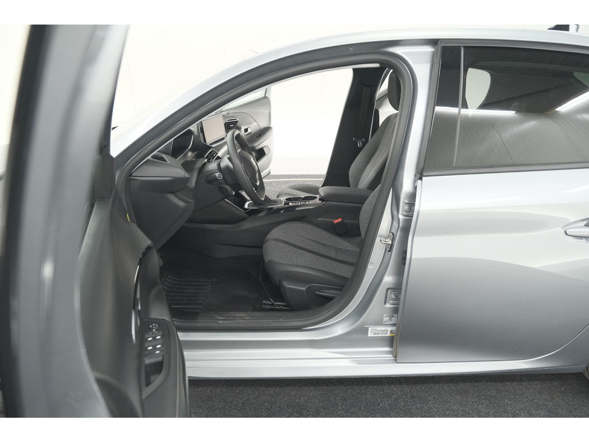 Peugeot 208 PureTech 100 Allure | 360 Camera | Adaptieve Cruise Control | Dodehoekdetectie
