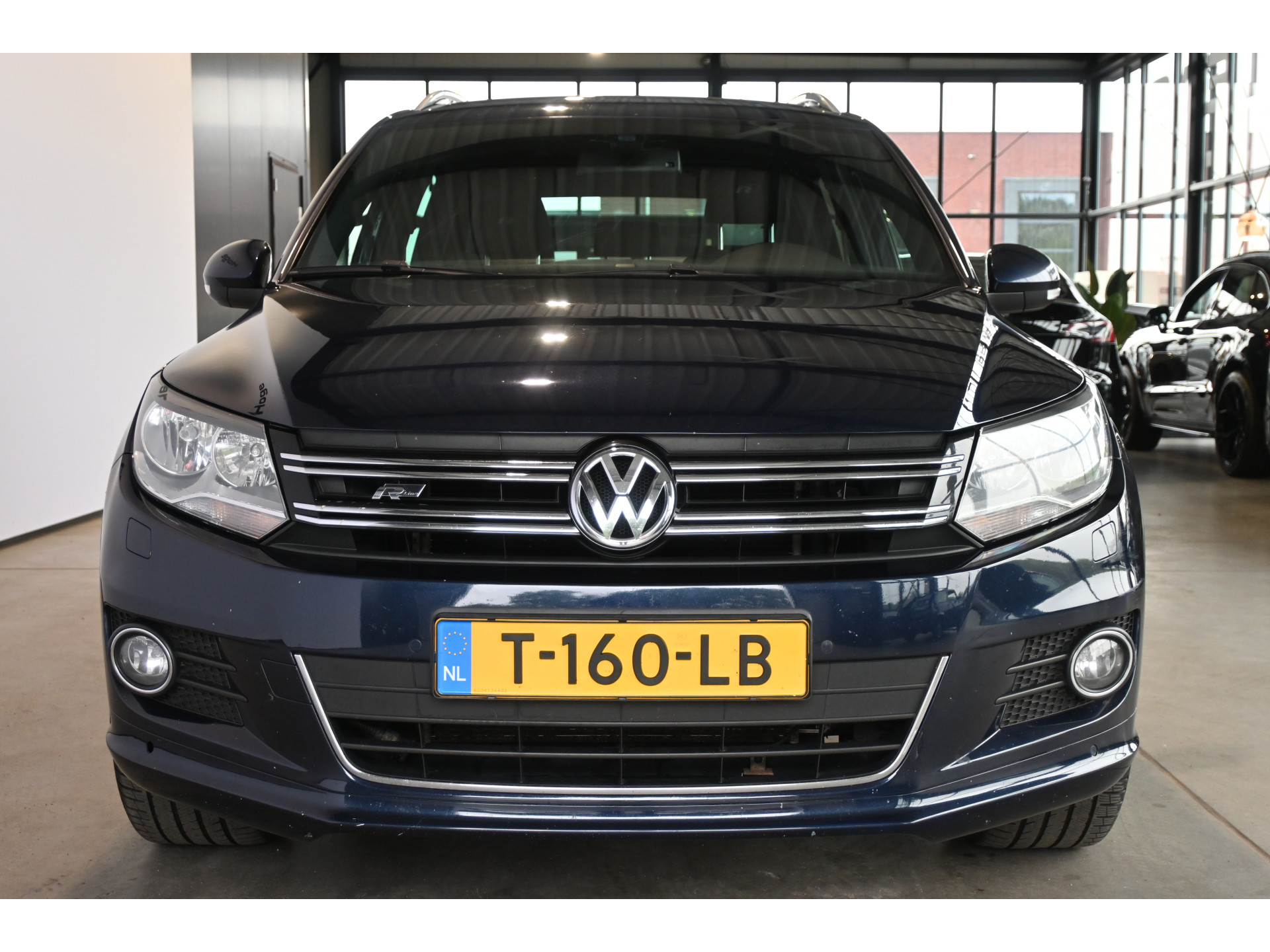 Volkswagen Tiguan 1.4 TSI Sport&Style 4Motion R-line Edition Clima Navigatie Stoelverwarming Goed Onderhouden! Inruil Mogelijk!