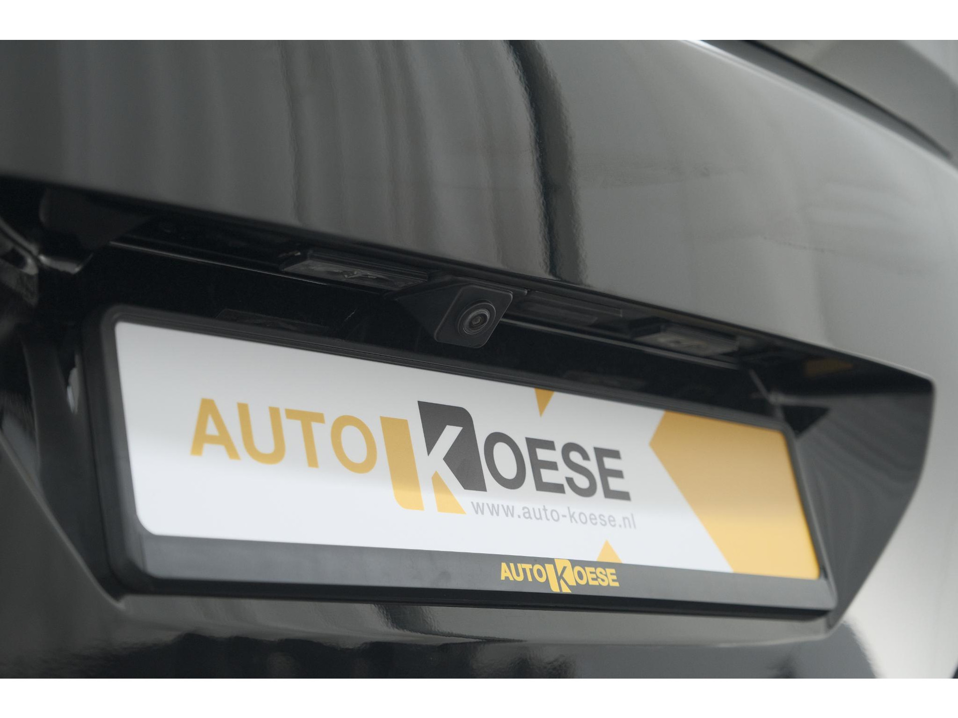 Peugeot 5008 PureTech 130 EAT8 Active Pack Business | 7 Zitplaatsen | Camera | Navigatie | Apple Carplay | Parkeersensoren