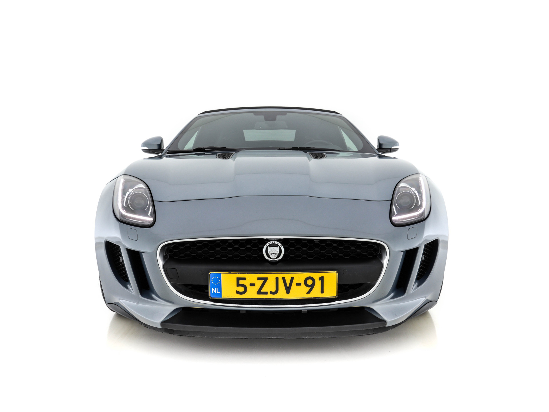 Jaguar F-TYPE 3.0 V6 Convertible Aut. *LEATHER | BI-XENON | NAVI-FULLMAP | CAMERA | MEMORY-PACK | KEYLESS | DAB | SHIFT-PADDLES | ECC | HEATED-SPORTSEATS | PDC | AIRSCARF | CRUISE | 19"ALU*