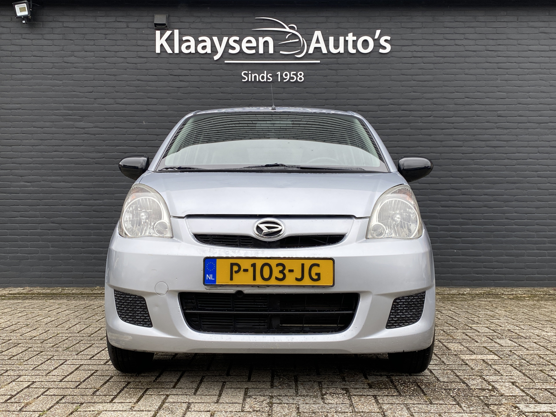 Daihatsu Cuore 1.0 Trend | airco | stuurbekrachtiging | airbags | radio cd speler | lichtmetalen velgen