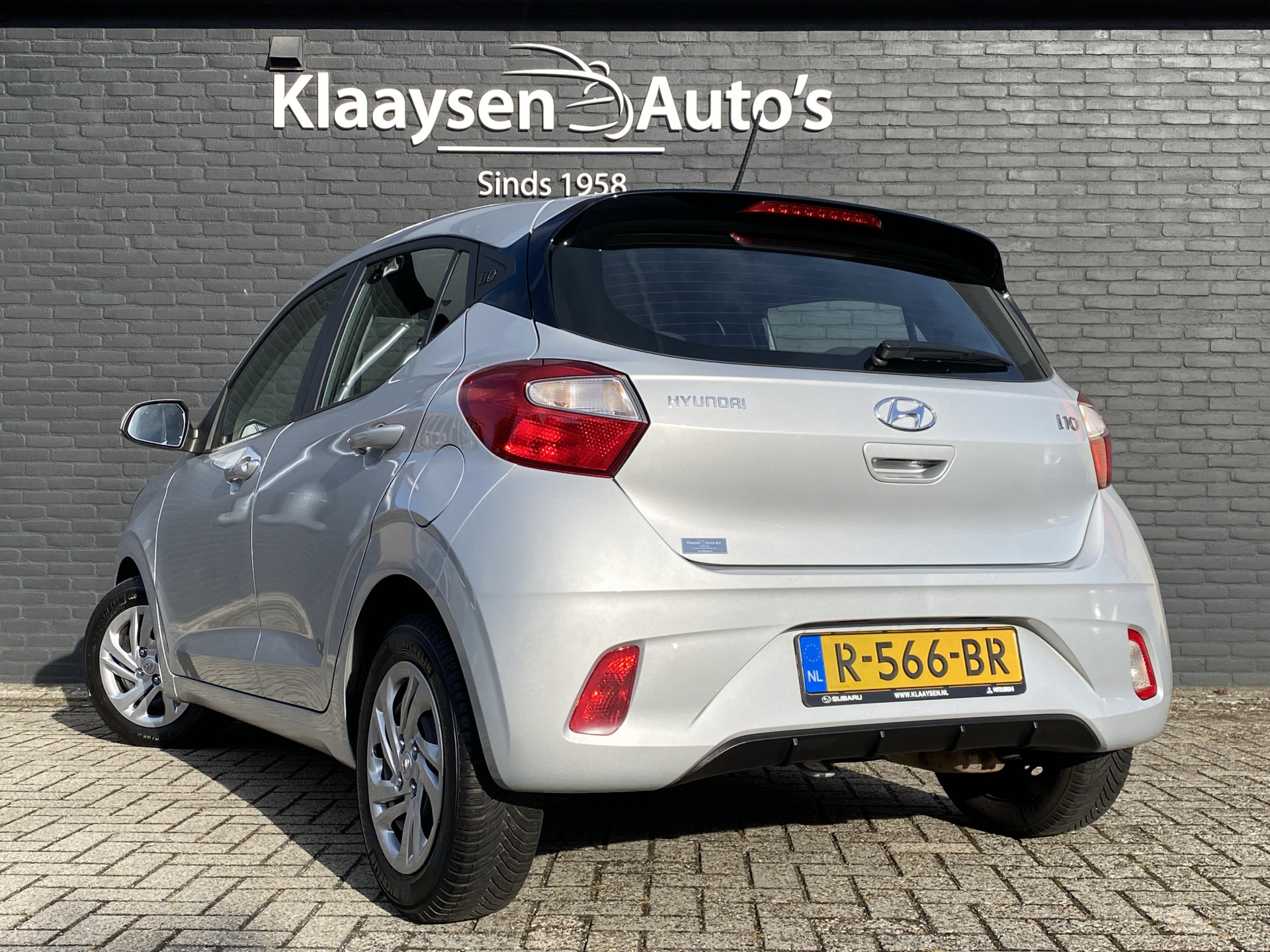Hyundai i10 1.0 Comfort | 1e eigenaar | airco | apple carplay | cruise control | all season banden | dab | apk t/m 6-2028