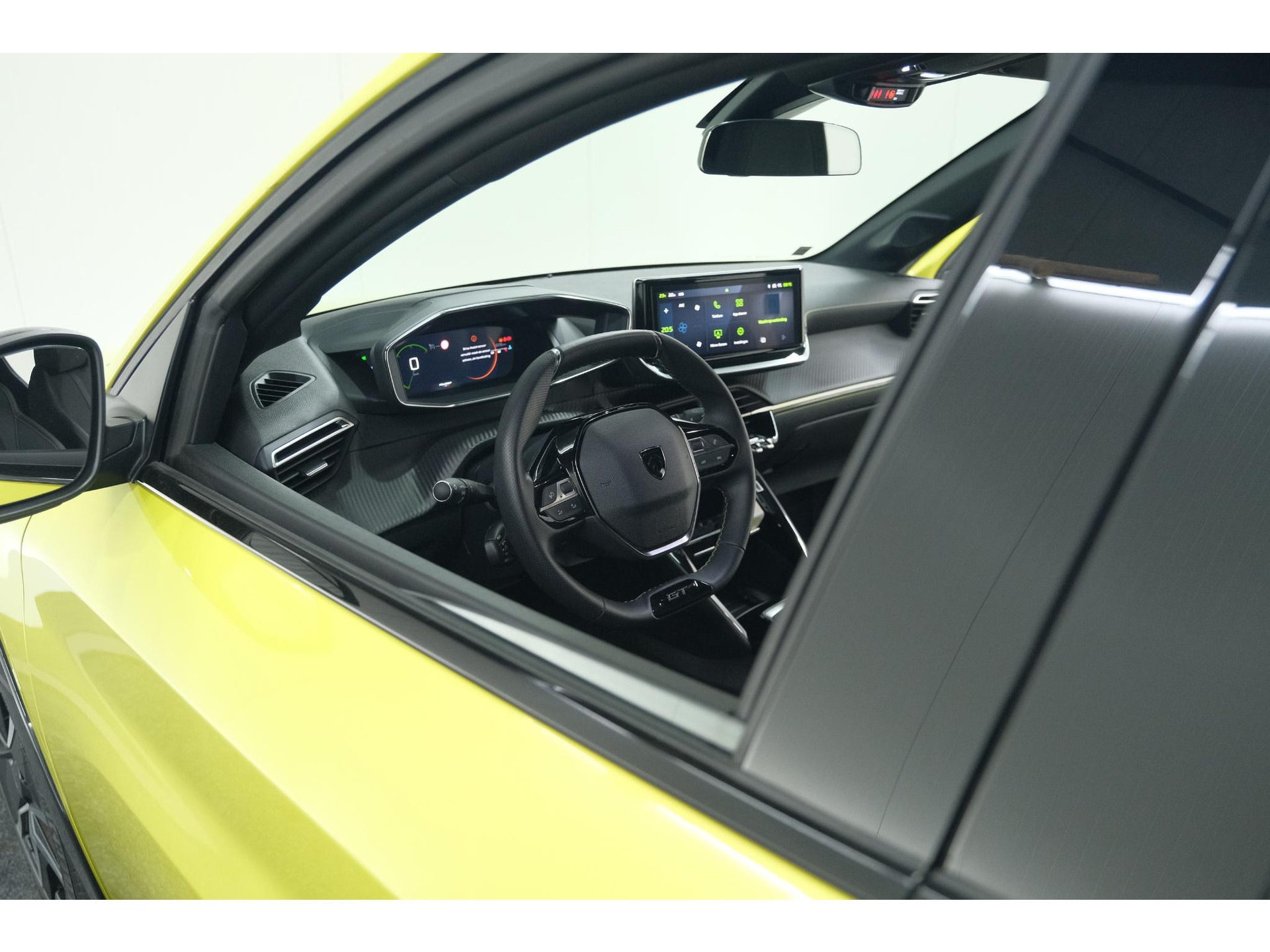Peugeot 208 PureTech 100 GT | Camera | Apple Carplay | Parkeersensoren