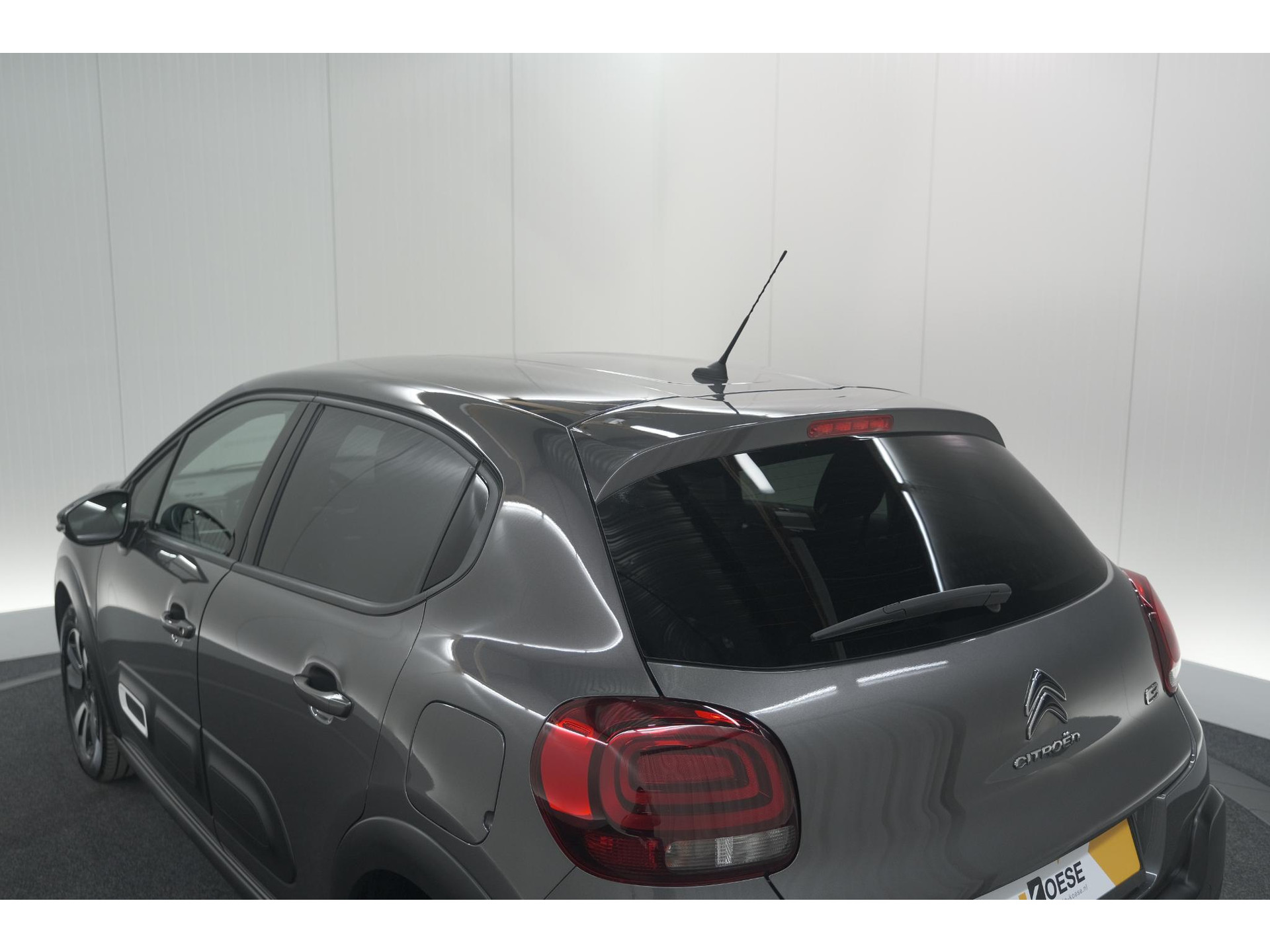 Citroen C3 PureTech 110 EAT6 Max | Apple Carplay | Parkeersensoren | Climate Control | 16 Inch Lichtmetalen Velgen