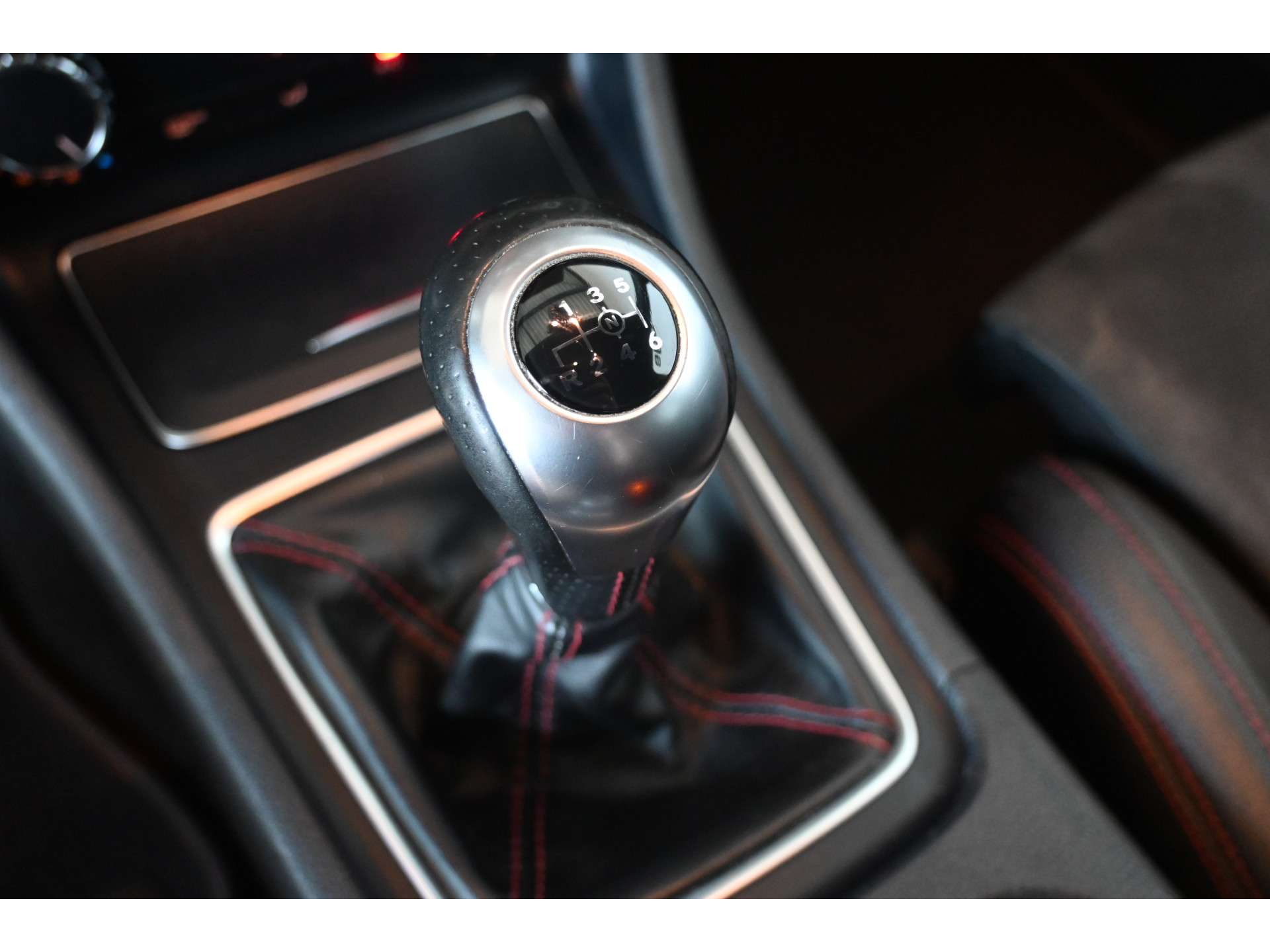 Mercedes-Benz CLA-klasse 180 AMG Night Edition Plus Clima Cruise Xenon LED Navigatie Inruil mogelijk