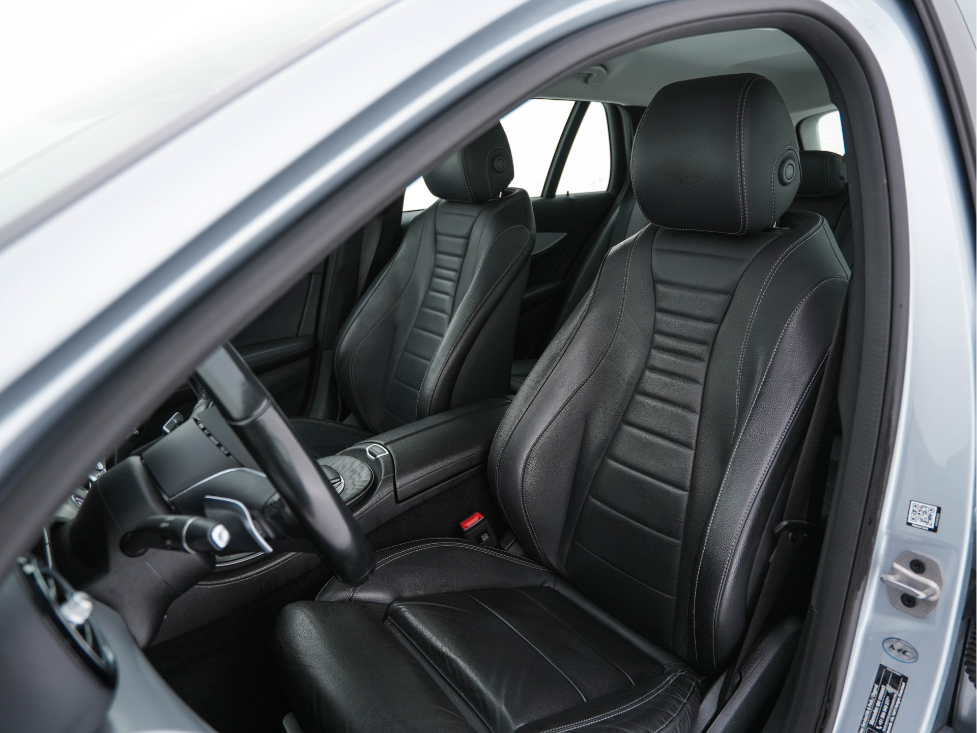 Mercedes-Benz E-klasse Estate 300 de Luxury Line ( Plug-in ) (INCL-BTW) Aut. *LUXURY-LEATHER | FULL-LED | WIDE-SCREEN-DIGICOCKPIT | BLIND-SPOT | AMBIENT-LIGHT | HEATED-SPORTSEATS | CAMERA | DAB+ | NAVI-FULLMAP | PDC | ADAPTIVE-CRUISE | ECC | 18''ALU*