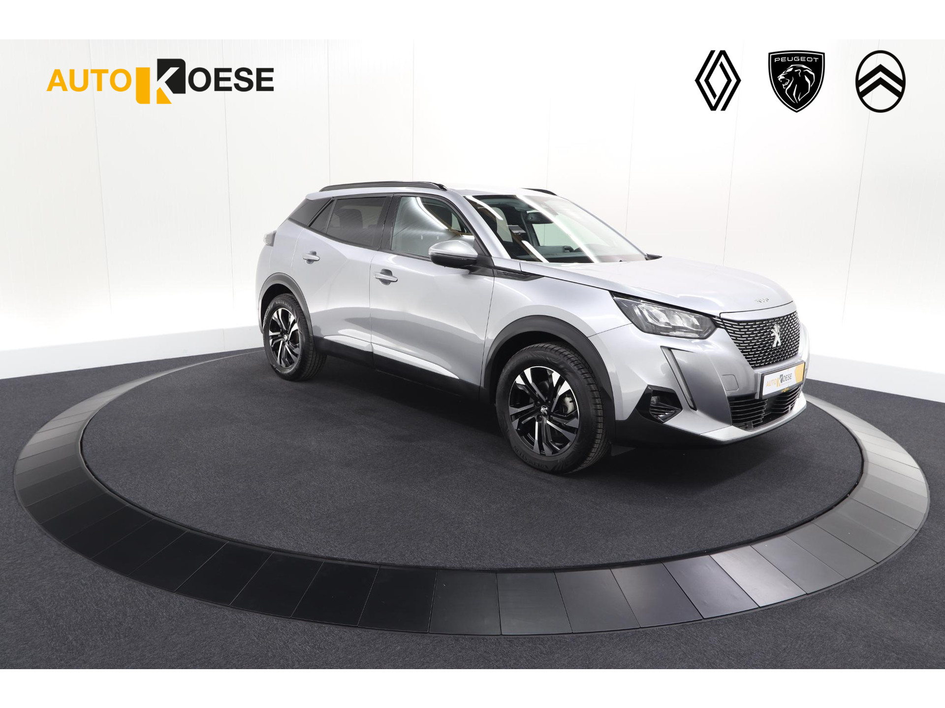 Peugeot e-2008 EV Allure 50 kWh | SOH=96.7 % | 3 Fase Laadfunctie | Camera | Navigatie | Parkeersensoren | Apple Carplay