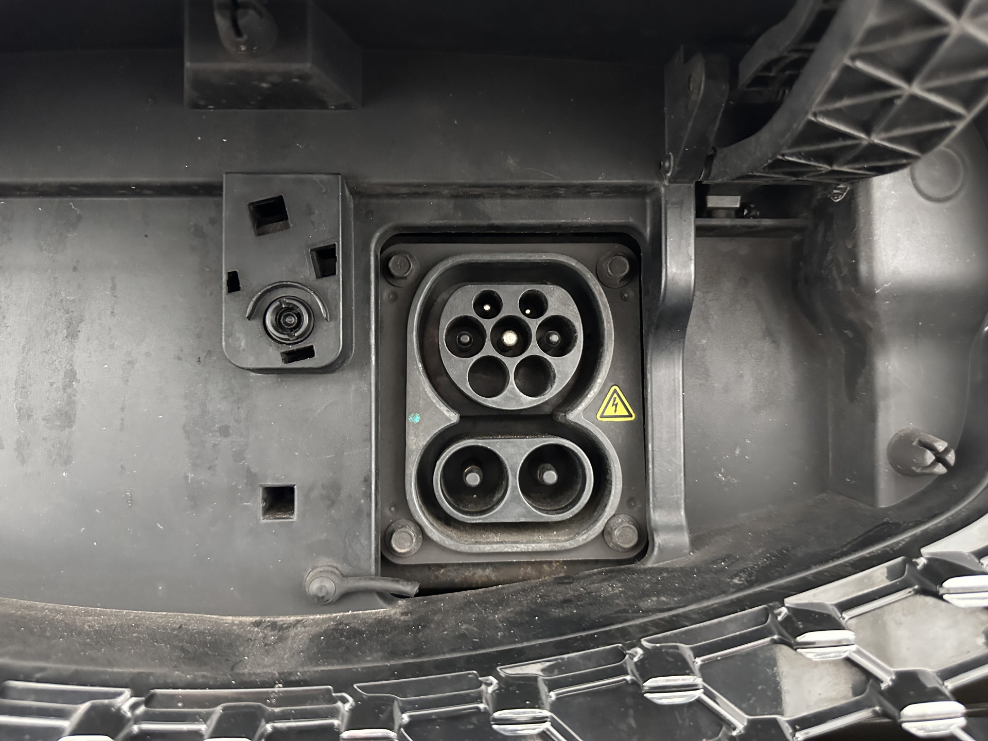 MG ZS EV Luxury 45 kWh {SOH-90%} (INCL-BTW) Aut. *PANO | LEATHER | CCS-FASTLOADER | KEYLESS | NAVI-FULLMAP | ADAPTIVE-CRUISE | CAMERA | HEATED-SPORTSEATS | CARPLAY | BLINDSPOT | DAB | LANE-ASSIST | 17''ALU*