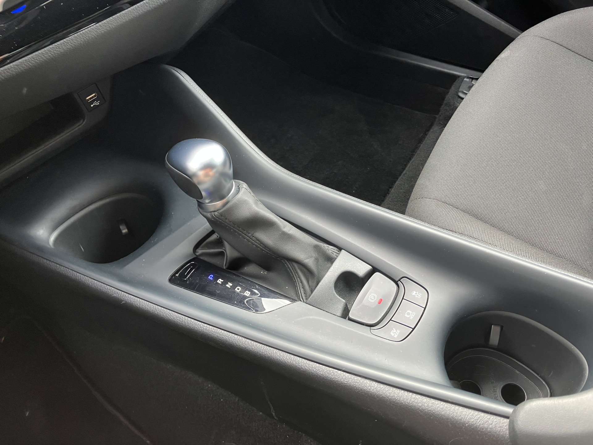 Toyota C-HR 1.8 Hybrid Active AUT. | 1e eigenaar | navigatie | camera | apple carplay | cruise control | 36.000 KM