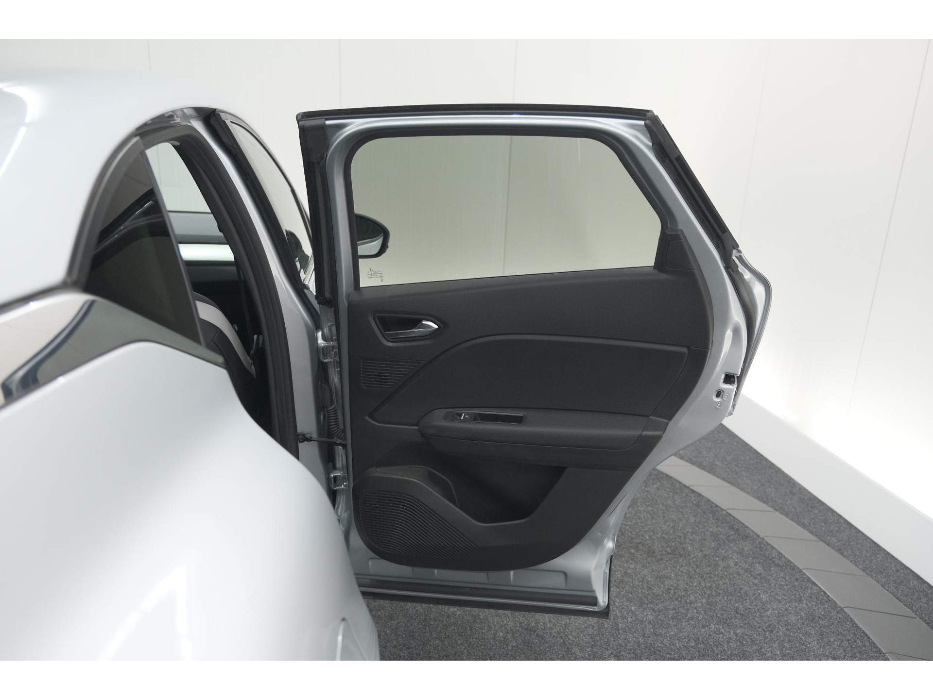 Renault Captur TCe 140 EDC Techno | Camera | 9.3 Inch Groot Scherm | Stoelverwarming | Apple Carplay