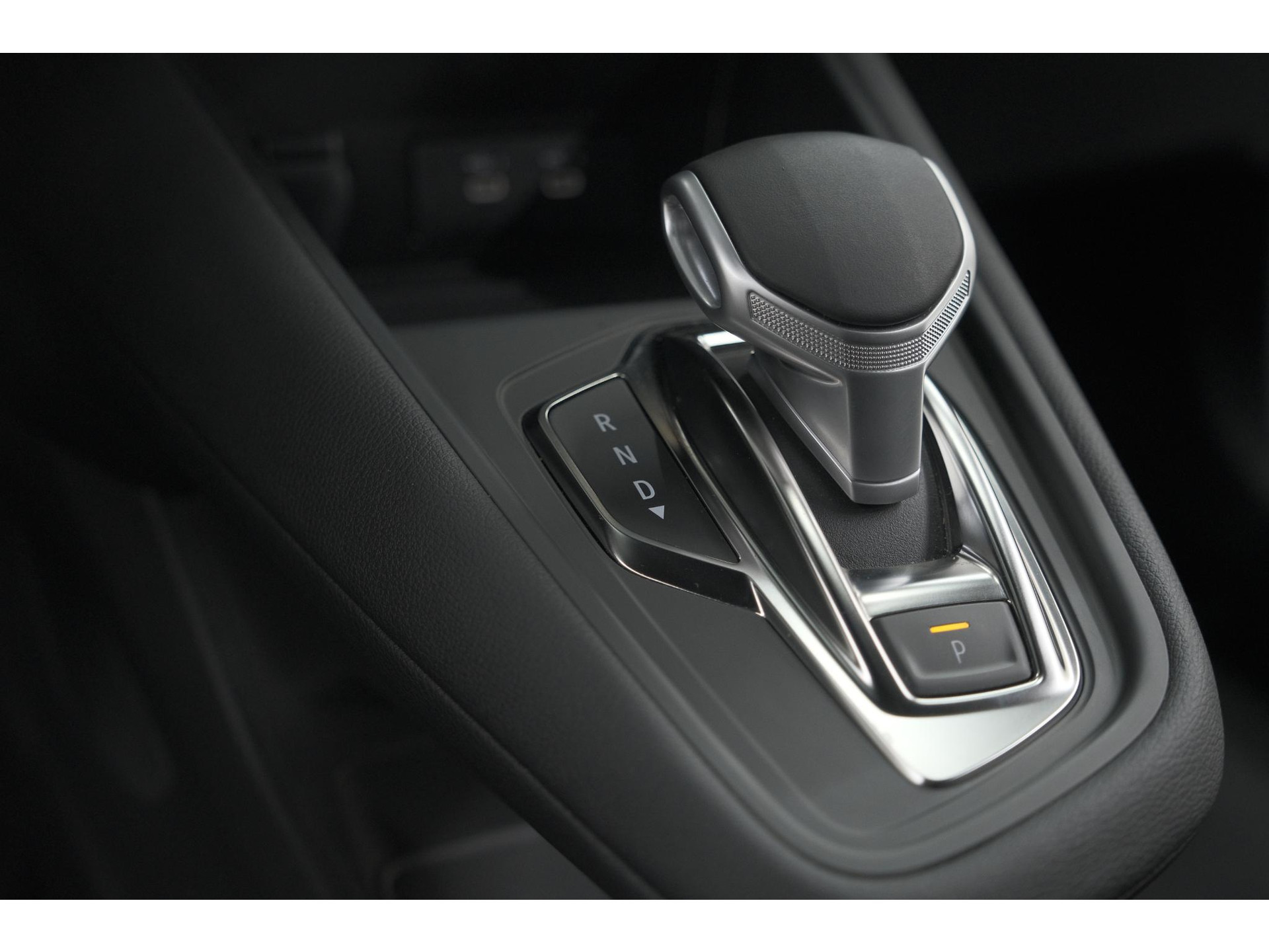 Renault Captur Mild Hybrid 160 EDC Techno | Pack Winter | Camera | Adaptieve Cruise Control | Apple Carplay