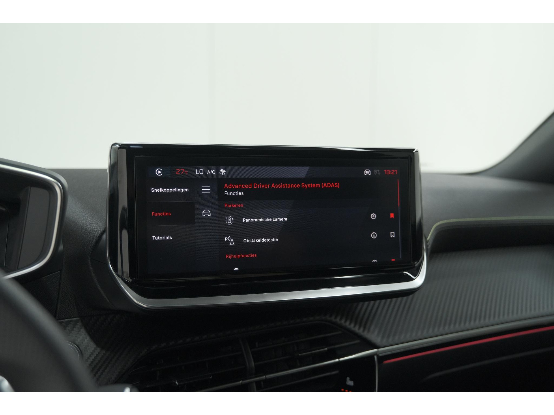 Peugeot 2008 PureTech 130 EAT8 GT | 360 Camera | Adaptieve Cruise Control | Stoelmaasage | Apple Carplay