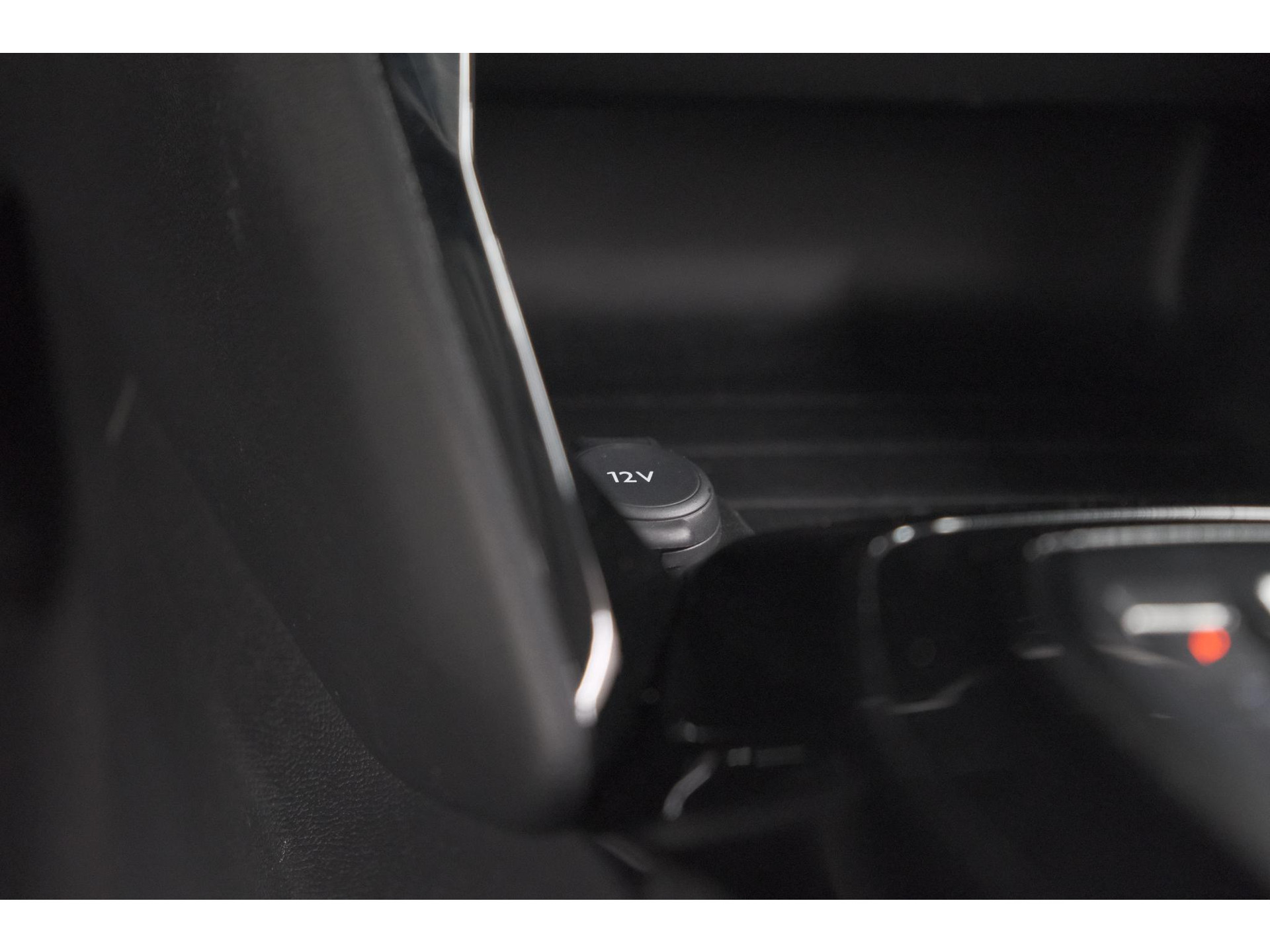 Peugeot 208 1.2 Hybrid 110 e-DSC6 Allure | IJSKOUDE Climate Control | Apple Carplay | Parkeersensoren