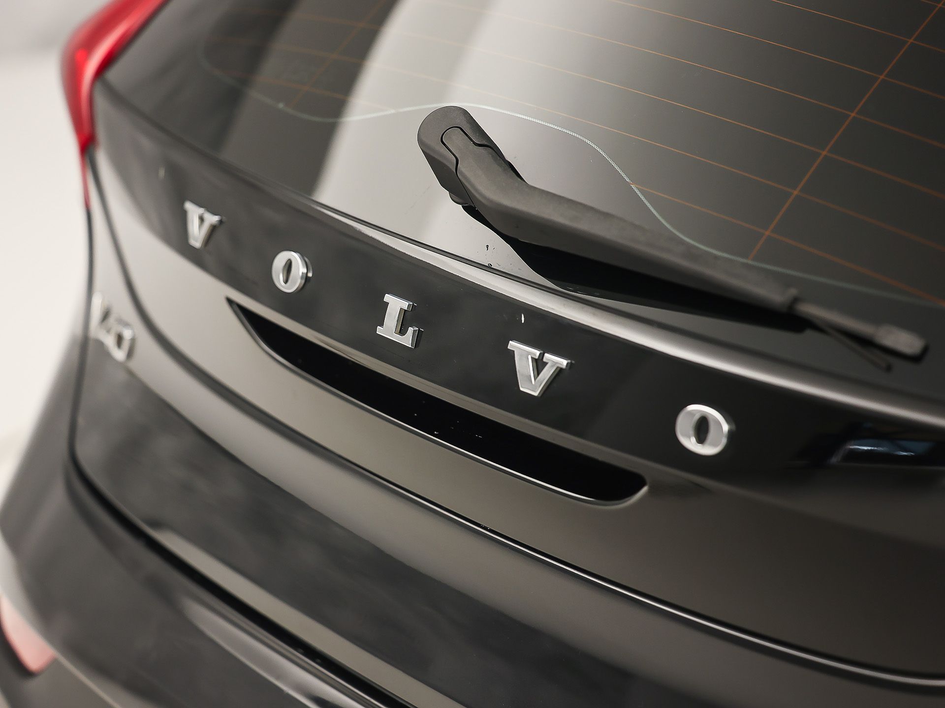Volvo V40 Cross Country 1.6 T4 Sport 179Pk (NAVIGATIE, CLIMATE, GETINT GLAS, TREKHAAK, SPORTSTOELEN, PARKEERSENSOREN, CRUISE, NIEUWSTAAT)