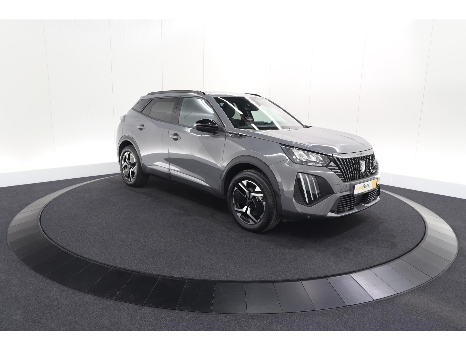 Peugeot e-2008 EV Allure 54 kWh | 97,2% SOH | 11 KW Lader | Apple Carplay | Parkeersensoren