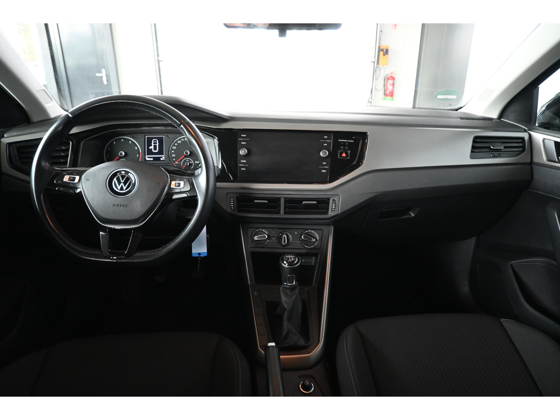 Volkswagen Polo 1.0 TSI R-Line Edition Airco Carplay Cruise Control Rijklaarprijs! Inruil Mogelijk!