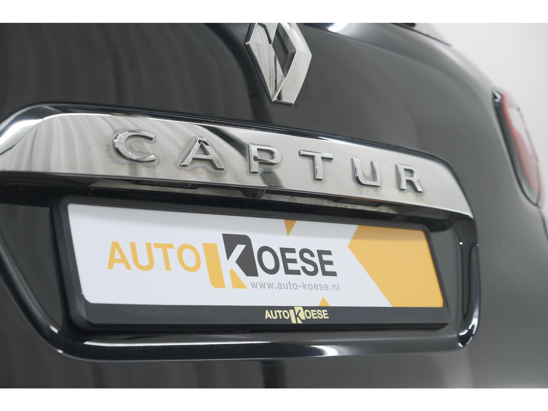 Renault Captur TCe 130 Intens | Camera | Navigatie | Parkeersensoren | Climate Control