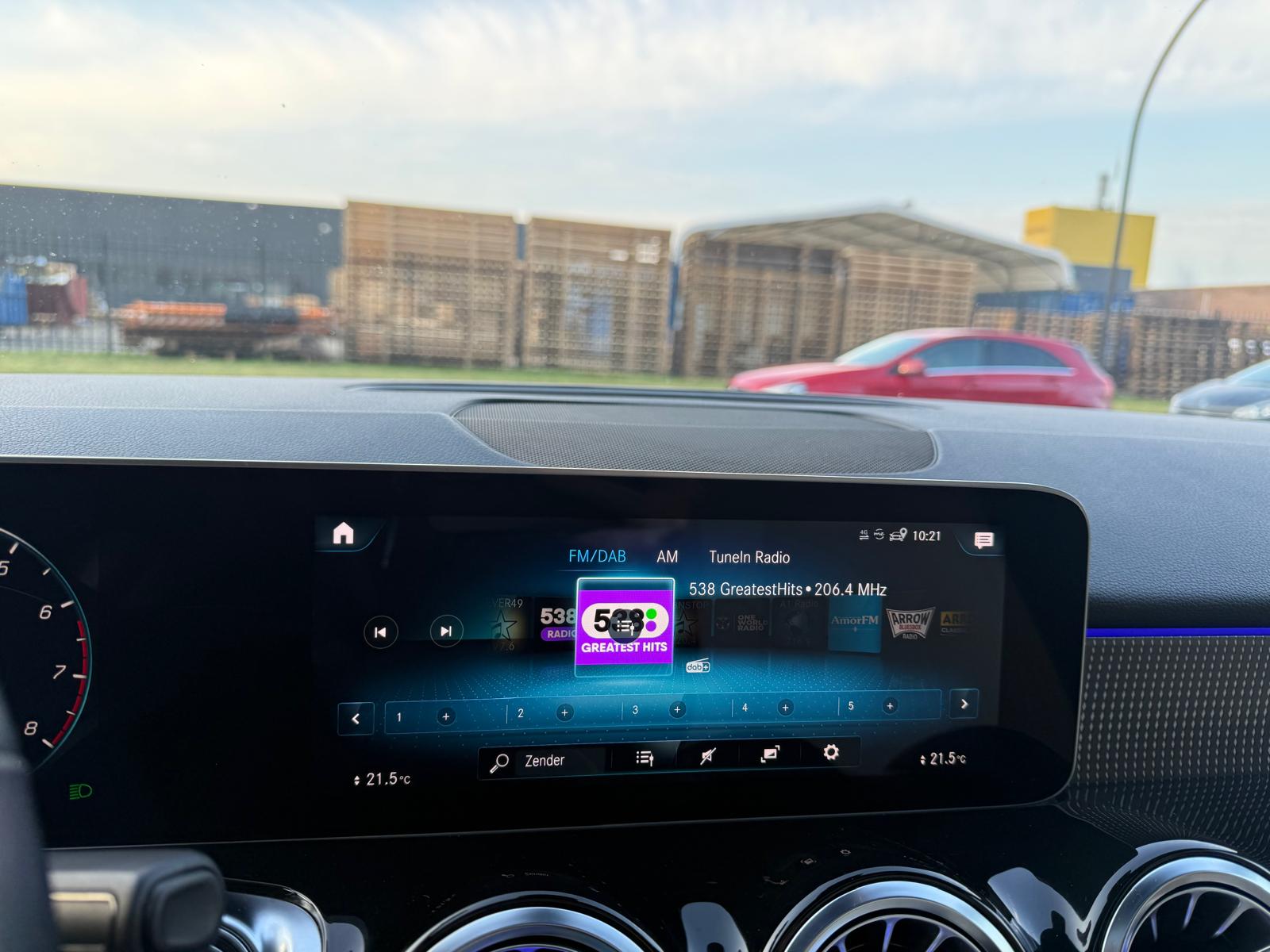 Mercedes-Benz GLB 250 4MATIC Advantage | 1E EIGENAAR | 3/6/12MND GARANTIE | 225 PK | AUTOMAAT | LED | MEMORY | CARPLAY | PANODAK | CRUISE |