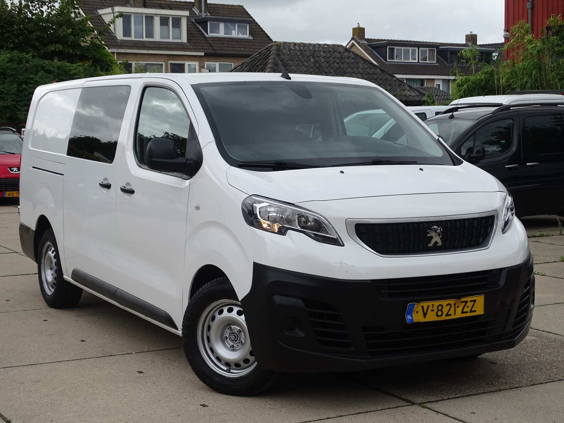 Peugeot Expert 231L 2.0 BlueHDI 120 DC Premium