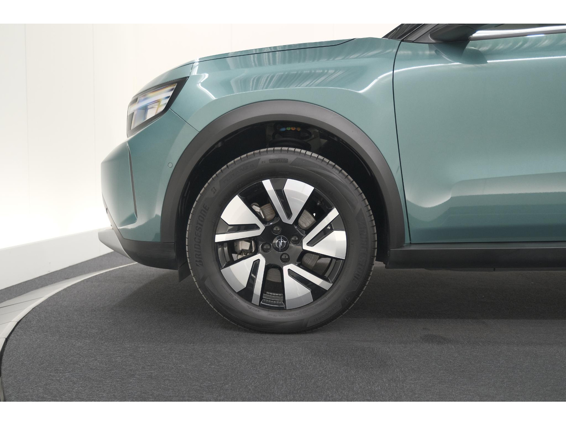 Opel Frontera Electric GS 44 kWh | 11 KW Laadfunctie | Camera | Dodehoekdetectie | Apple Carplay