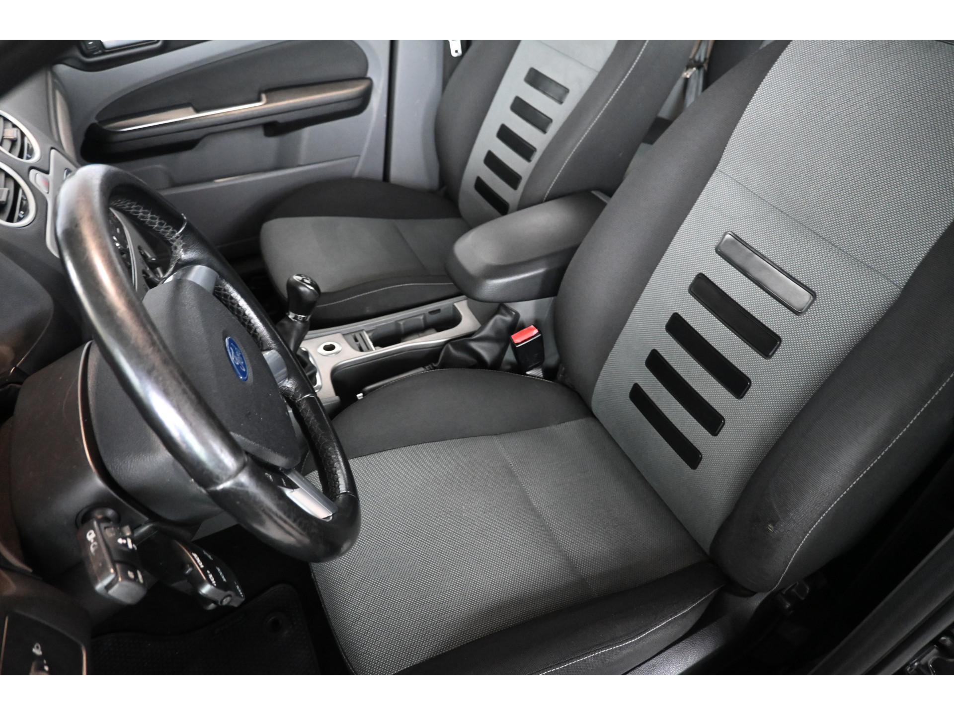 Ford Focus Wagon 1.6 Comfort Airco Cruise control Elektrisch pakket Rijklaarprijs! Inruil Mogelijk!