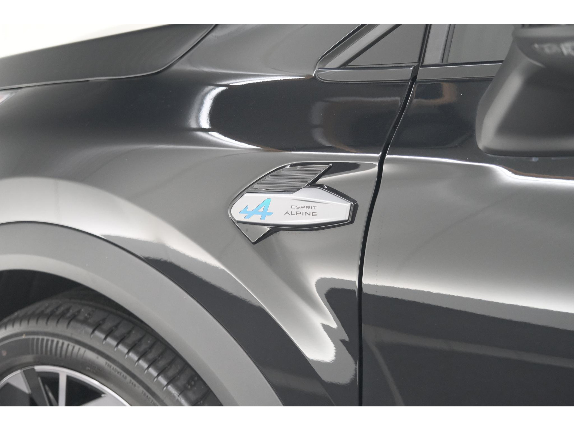 Renault Captur 1.8 E-Tech full hybrid 160 esprit Alpine | Rondom Camerazicht | Adaptieve Cruise Control | Navigatie