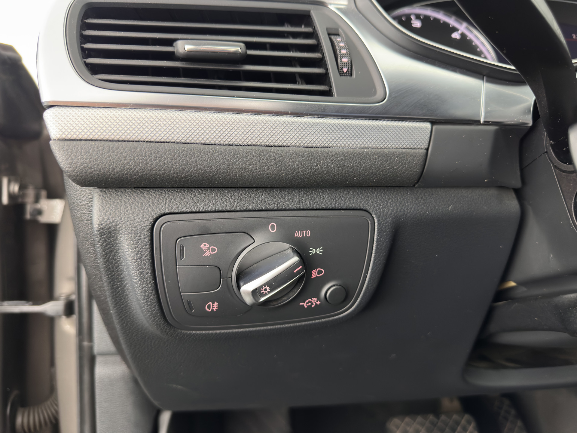 Audi A6 Allroad Quattro 3.0 TDI Aut. *PANO | LEATHER | BI-XENON | BOSE-SURROUND-SYSTEM |  NAVI-FULLMAP | HEATED-COMFORTSEATS | ECC | AIRSUSPENSION | PDC | CRUISE | 18''ALU*