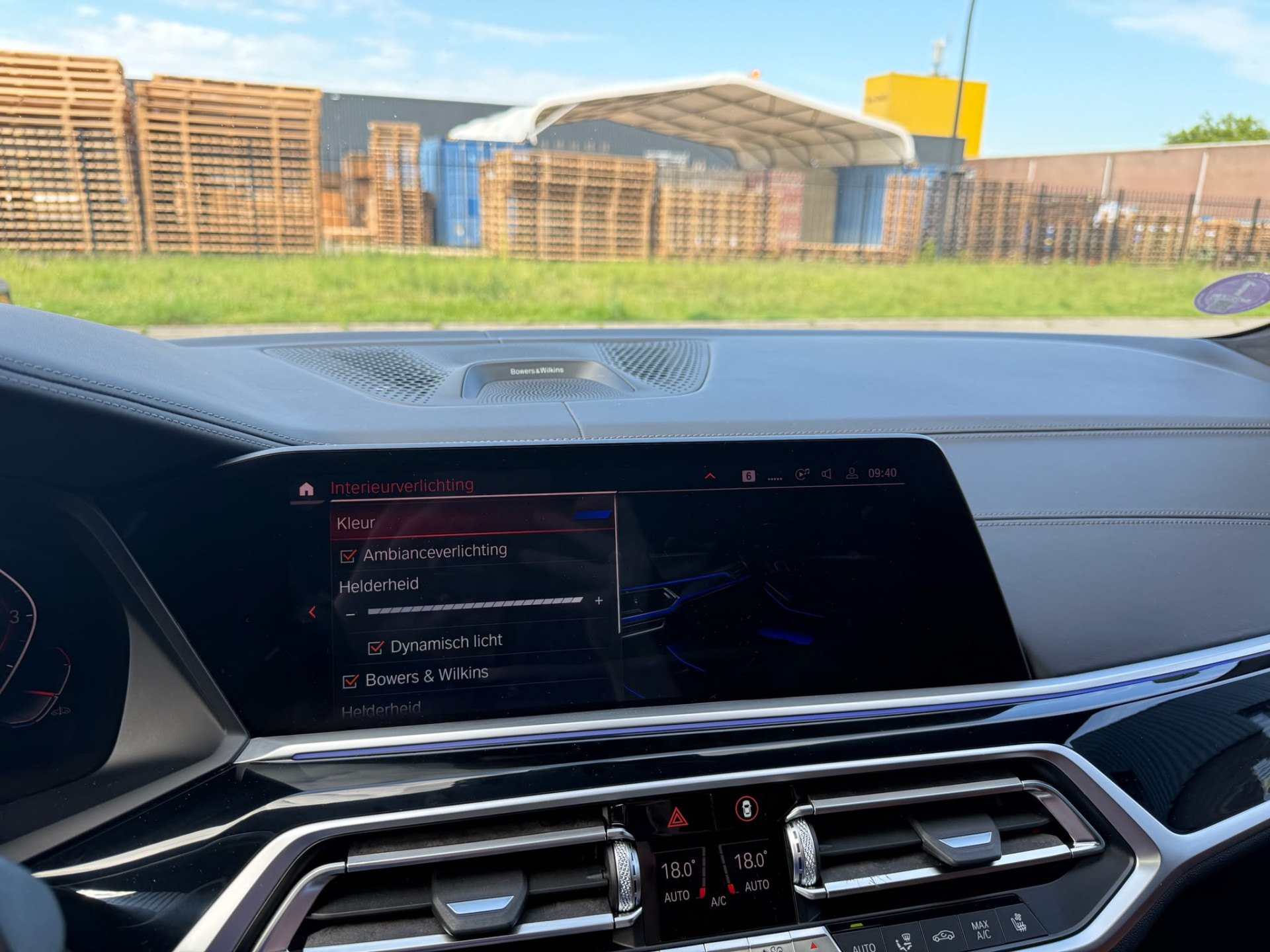 BMW X7 xDrive40i 6p. | 2E EIGENAAR | 3/6/12MND GARANTIE| M-SPORT |PANO | LASER | LED | B&W | MASSAGE | CARPLAY | TREKHAAK | DAB | BOMVOL |