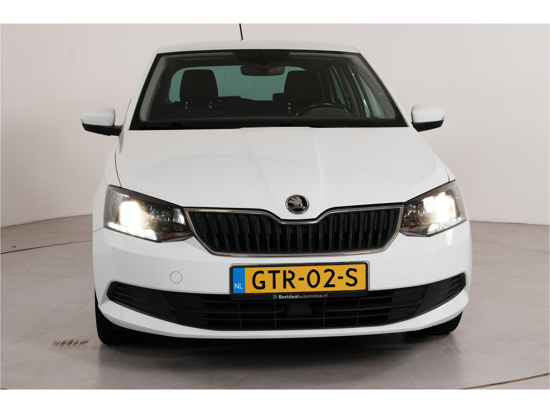ŠKODA Fabia 1.0 TSI Drive | Navi | Cruise | PDC |