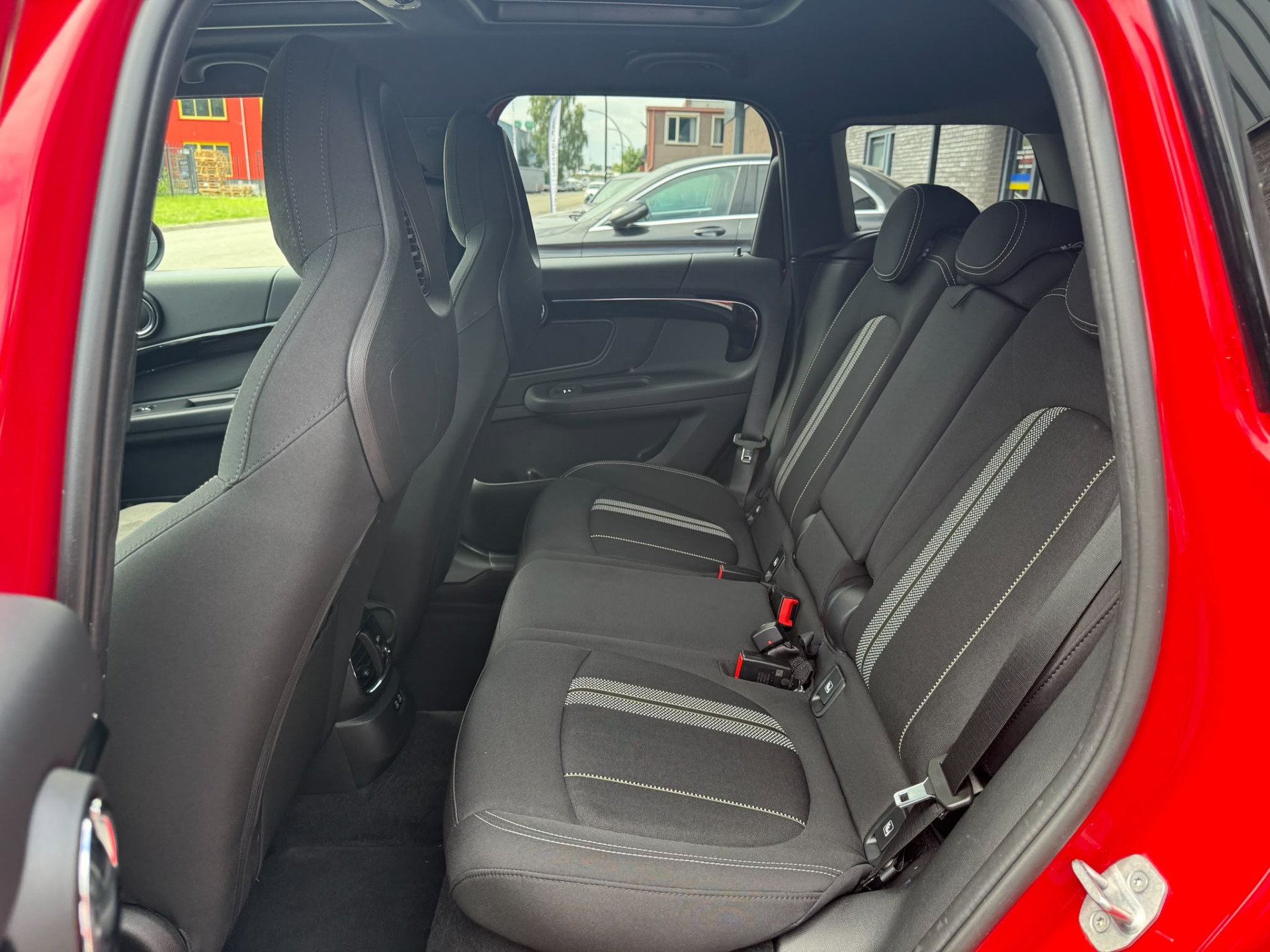 MINI Countryman 1.5 Cooper S E ALL4 | 2E EIGENAAR | 3/6/12MND GARANTIE | PANO | LED | AUTOMAAT | CARPLAY | DAB | NAVI | SFEER | CRUISE
