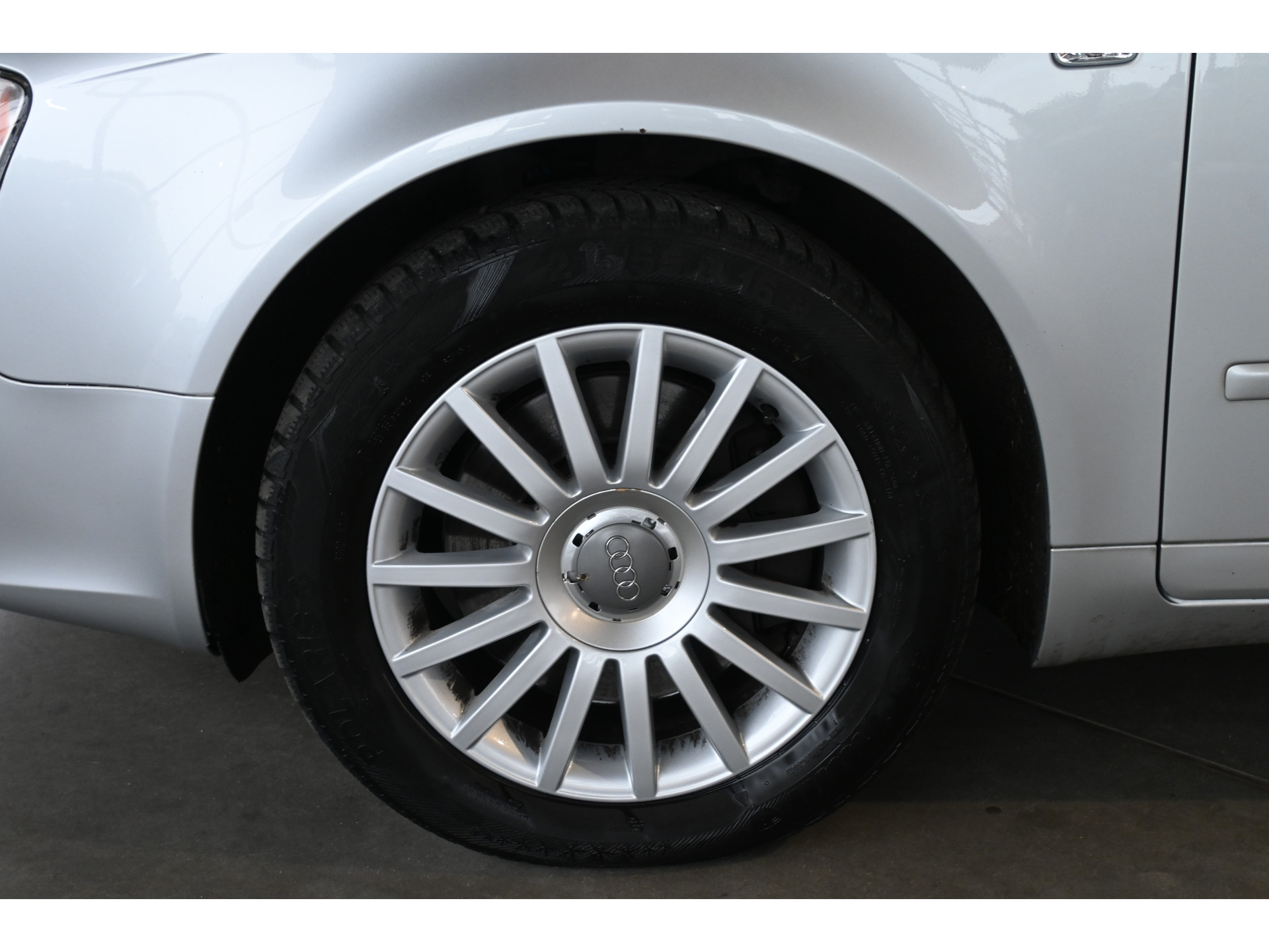 Audi A4 Limousine 2.7 TDI Advance Airco Leder Cruise Xenon Elektrisch pakket Schuif / kanteldak Inruil mogelijk!