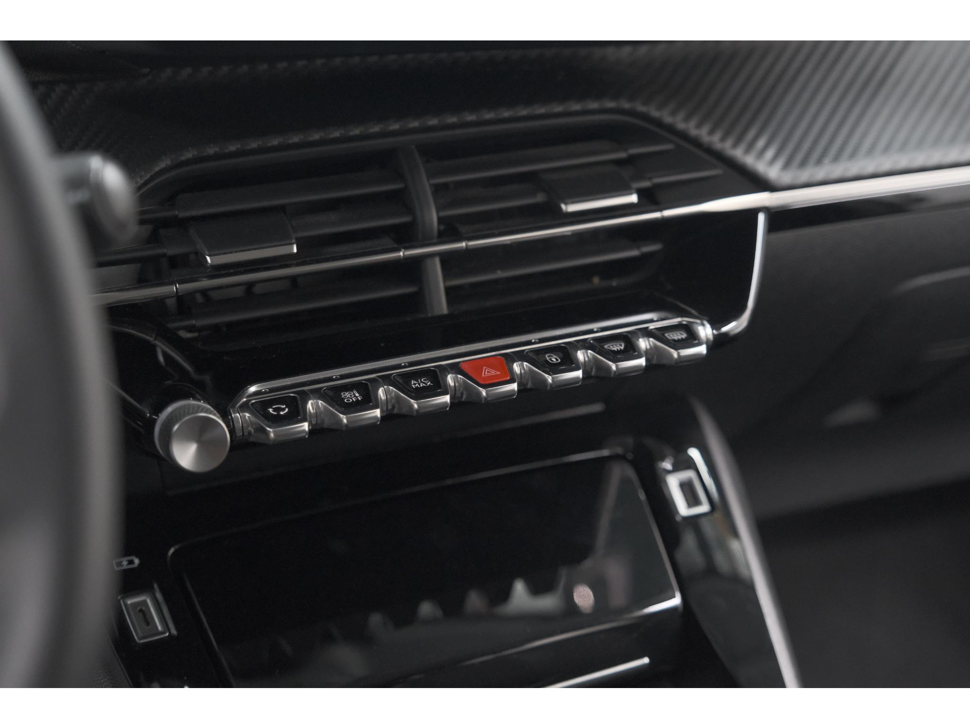 Peugeot 208 PureTech 100 PK Allure | Apple Carplay | Parkeersensoren | Lichtmetalen velgen