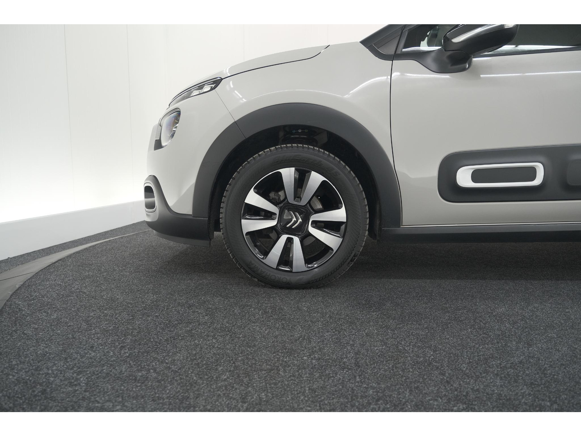Citroen C3 PureTech 82 Feel Edition | Allseason Banden | Climate Control | Apple Carplay | Parkeersensoren
