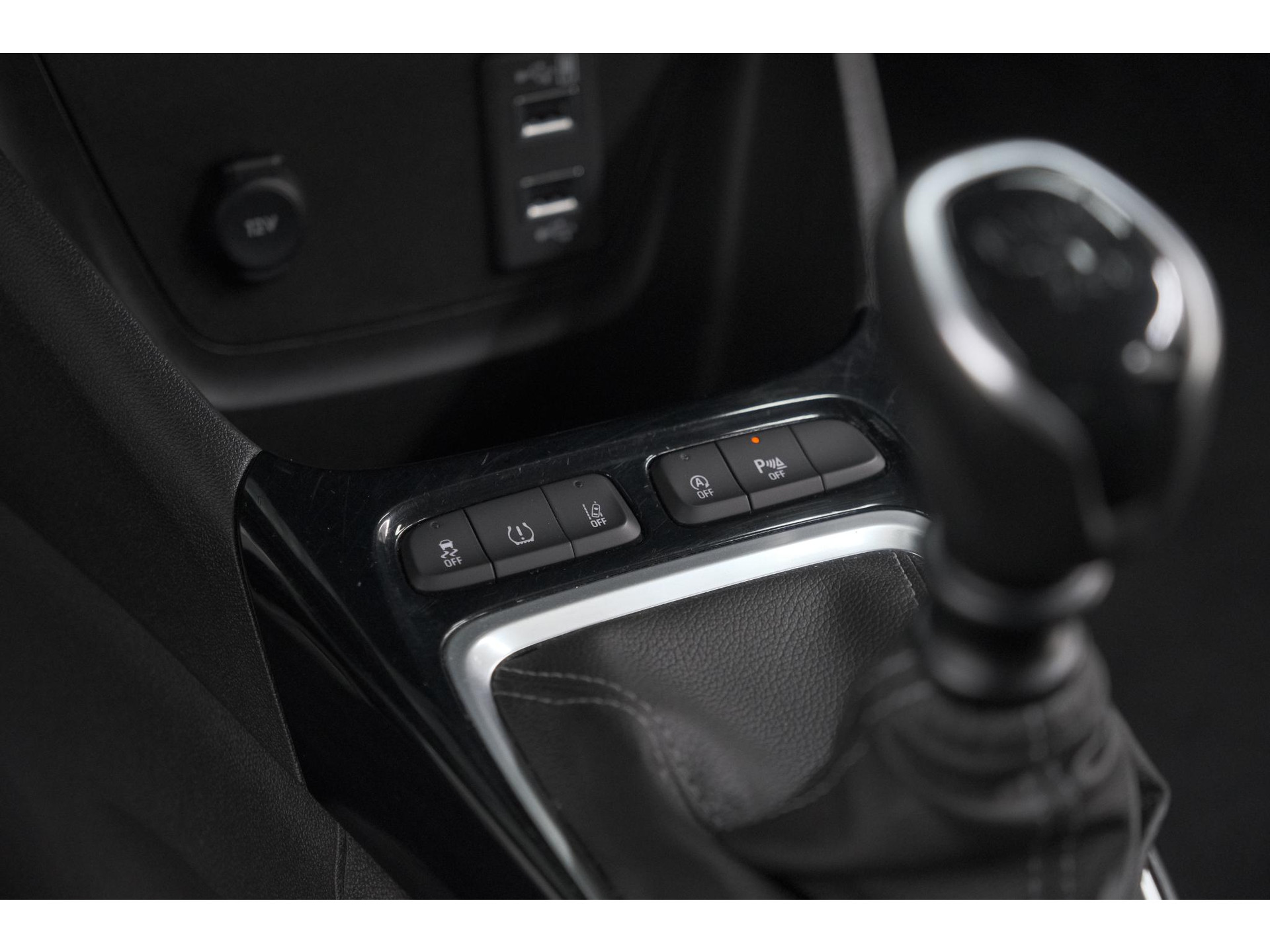 Opel Crossland 110 Turbo Business Elegance | Camera | Dodehoekdetectie | Navigatie | Apple Carplay