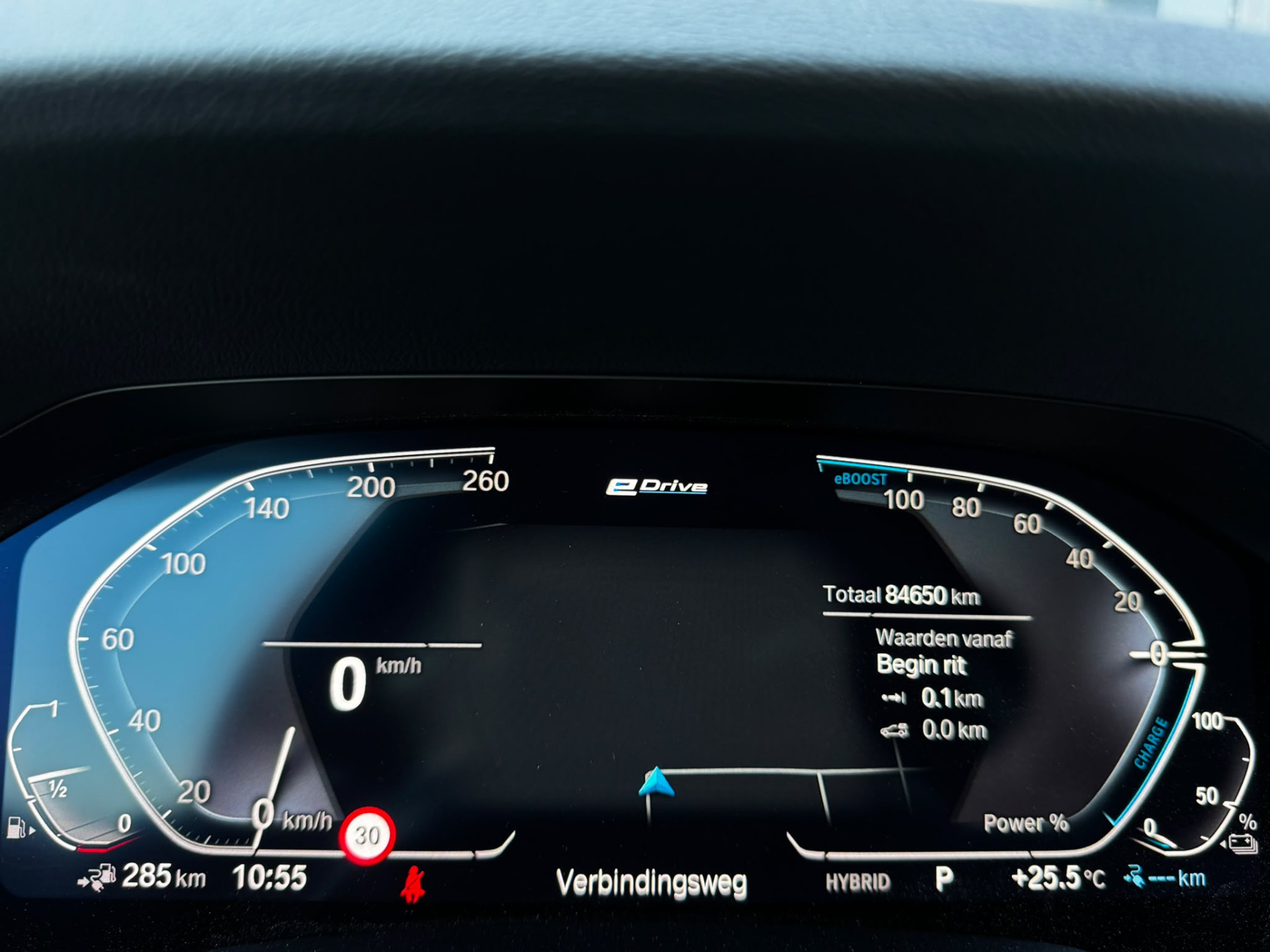 BMW 3-serie Touring 330E 292PK M-Sport Shadow Dode-Hoek Camera