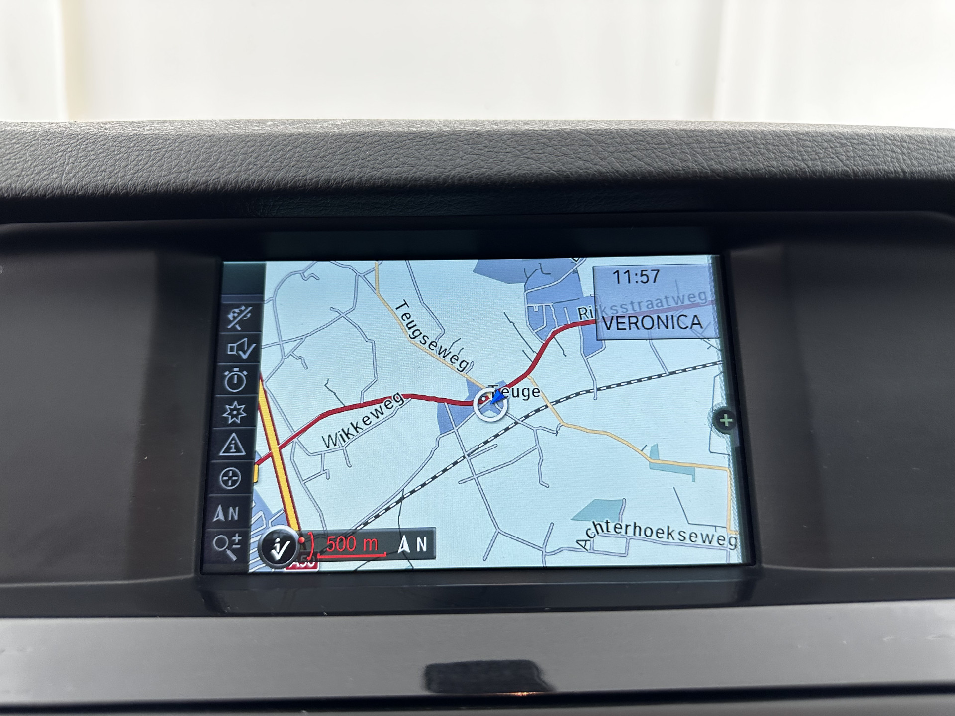 BMW 5-serie Touring 520d Shadow-line *BI-XENON | NAVI-FULLMAP | HEATED-COMFORTSEATS | ECC | KEYLESS | PDC | CRUISE | 18''ALU*