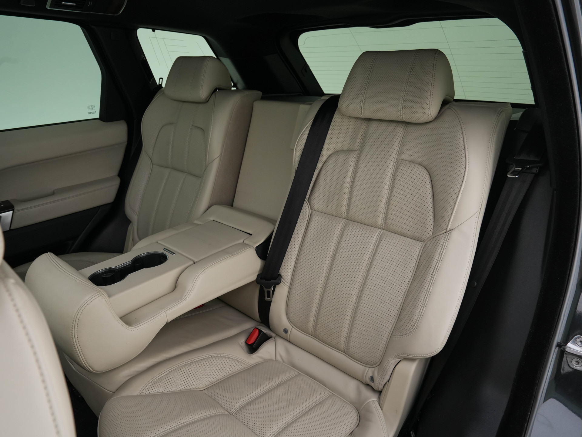 Land Rover Range Rover Sport 3.0 SDV6 Hybrid Autobiography Dynamic AWD Aut. *PANO | BI-XENON | TOP-VIEW | LEATHER | BLIND-SPOT | MEMORY-PACK | NAVI-FULLMAP | CRUISE | SPORT-SEATS | DIGI-COCKPIT | LANE-ASSIST | TOWBAR |  21"ALU *