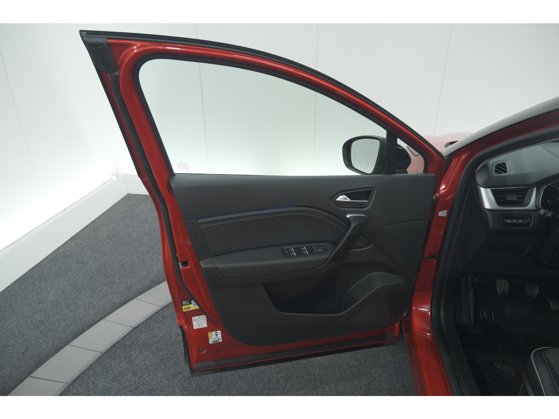 Renault Captur TCe 90 Techno | 360 Camera | 9.3 Inch Grootscherm | Apple Carplay | Navigatie