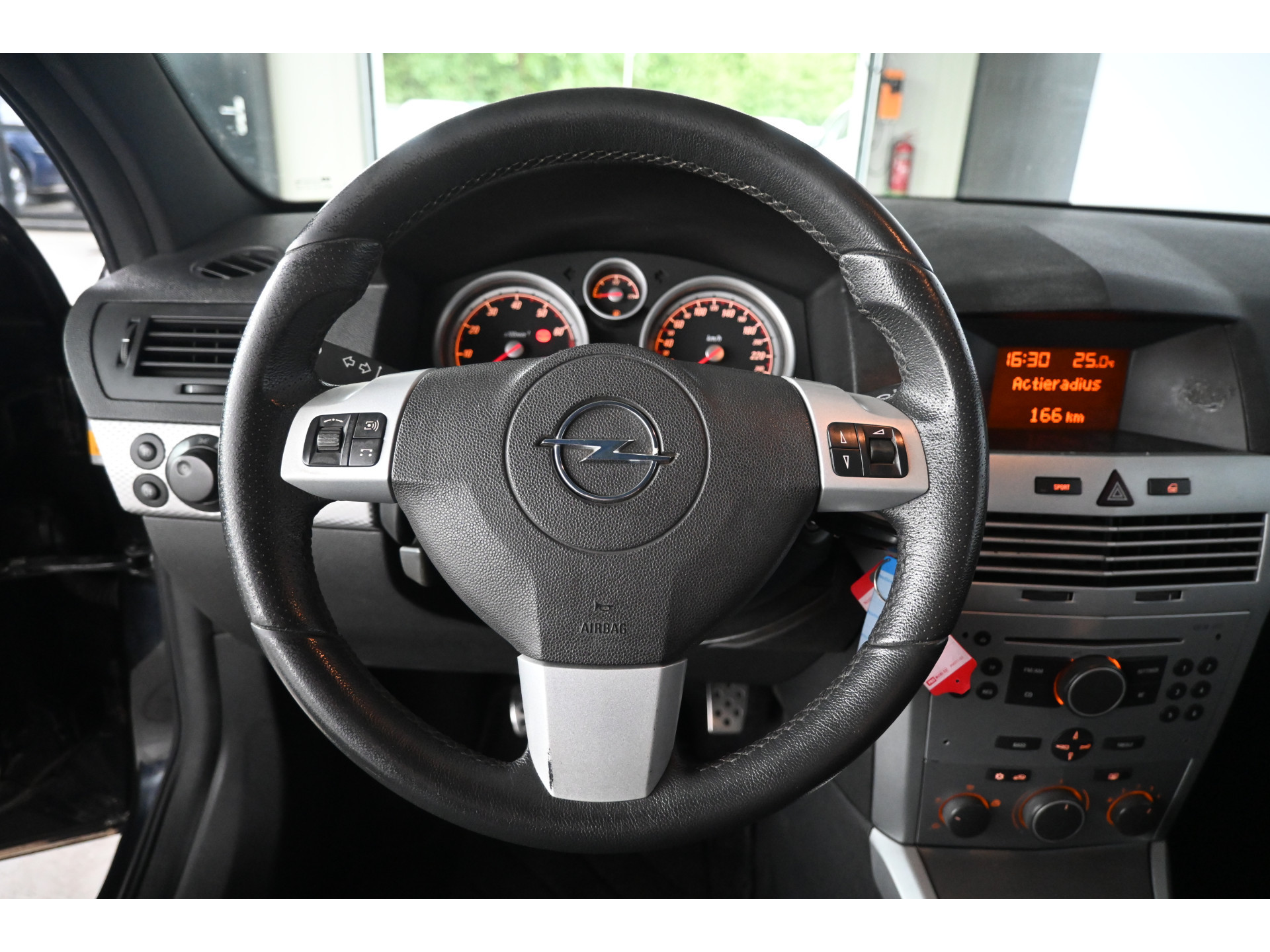 Opel Astra GTC 1.6 Sport Airco Cruise Control Trekhaak All in Prijs! Inruil Mogelijk!