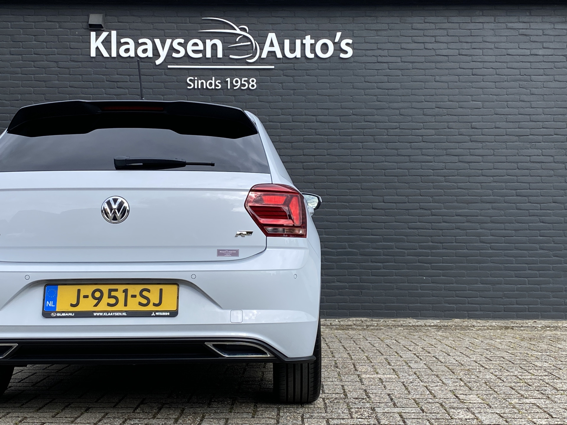 Volkswagen Polo 1.0 TSI R Line 116 pk AUT. | 1e eigenaar | 2x R Line | navigatie | virtual cockpit | stoelverwarming | sportstoelen