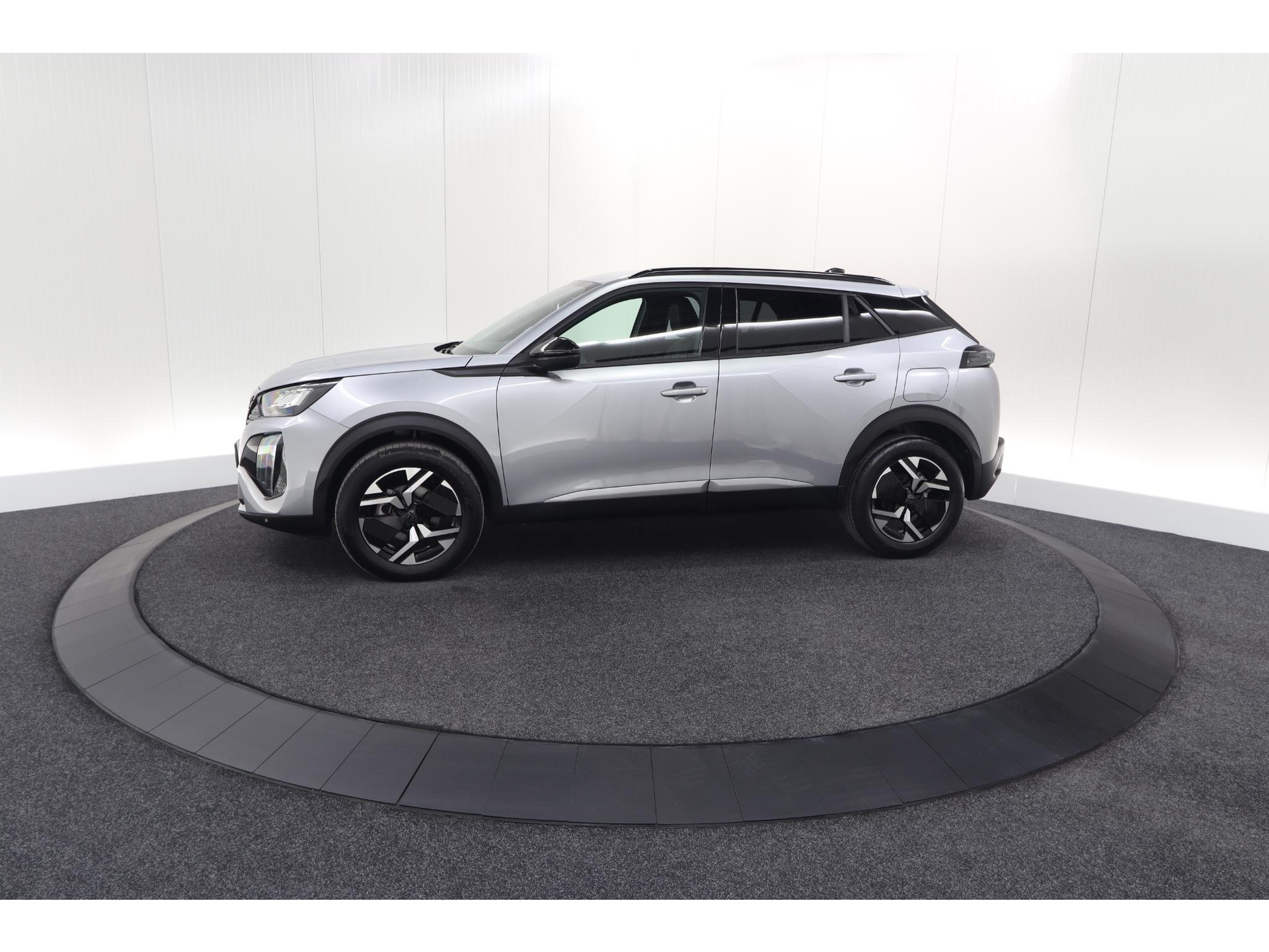 Peugeot 2008 PureTech 130 EAT8 Allure | Camera | Navigatie | Parkeersensoren | Apple Carplay