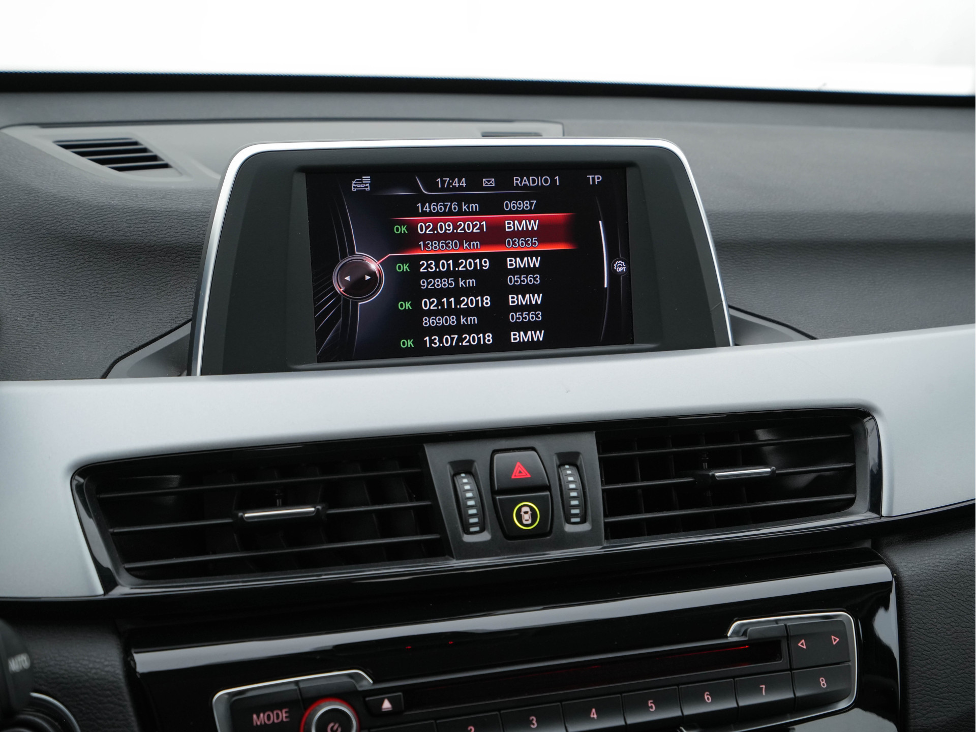 BMW X1 sDrive16d Centennial Executive *NAVI-FULLMAP | FULL-LED | ECC | PDC | CRUISE | COMFORT-SEATS | TOWBAR | 17''ALU *