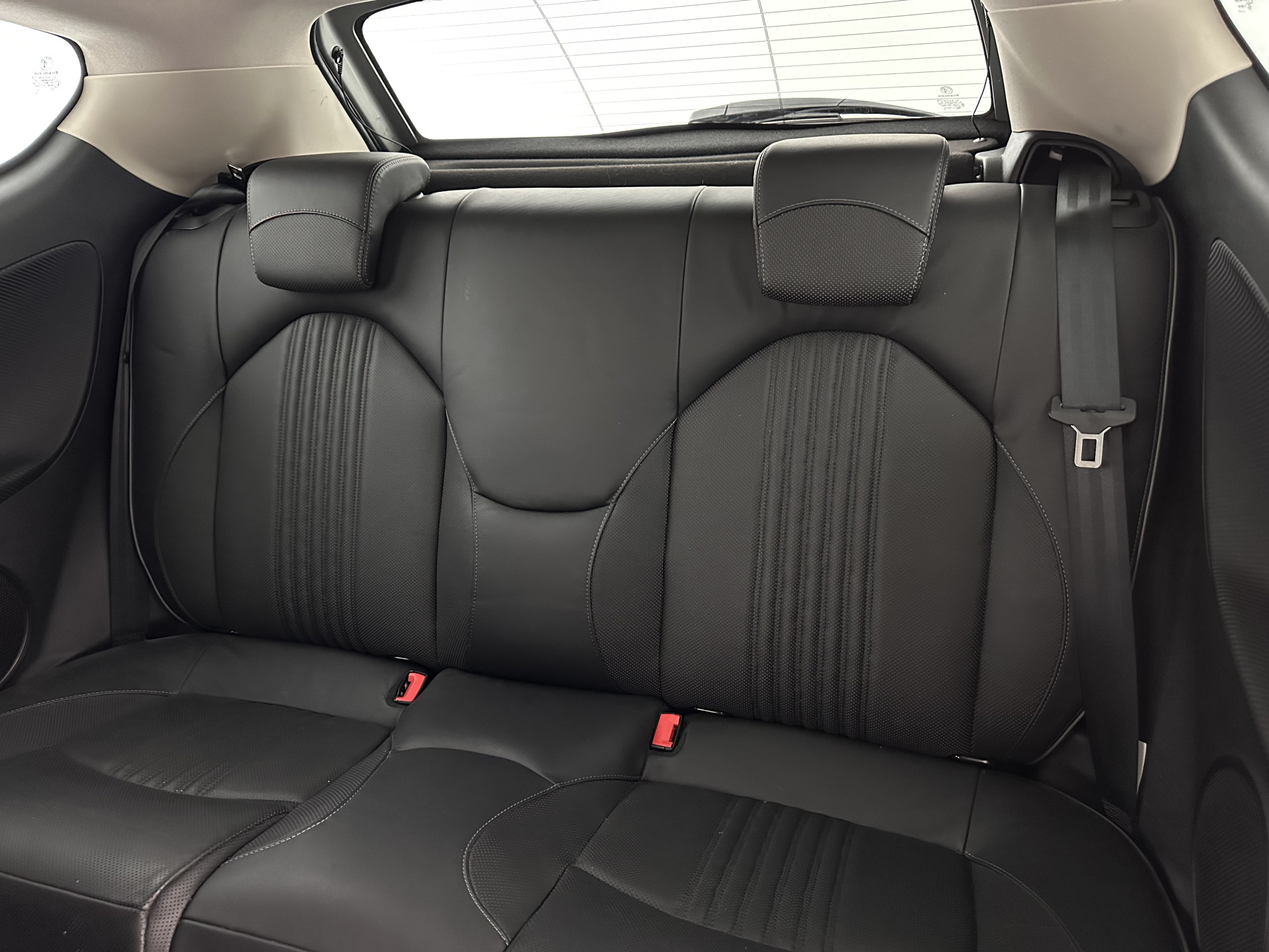 Alfa Romeo MiTo 1.3 JTDM ECO JUNIOR *LEATHER | NAVI-FULLMAP | SPORTSEATS | ECC | AUDIOSYSTEEM-DIGITAL |  PDC | PRIVACYGLASS | CRUISE*