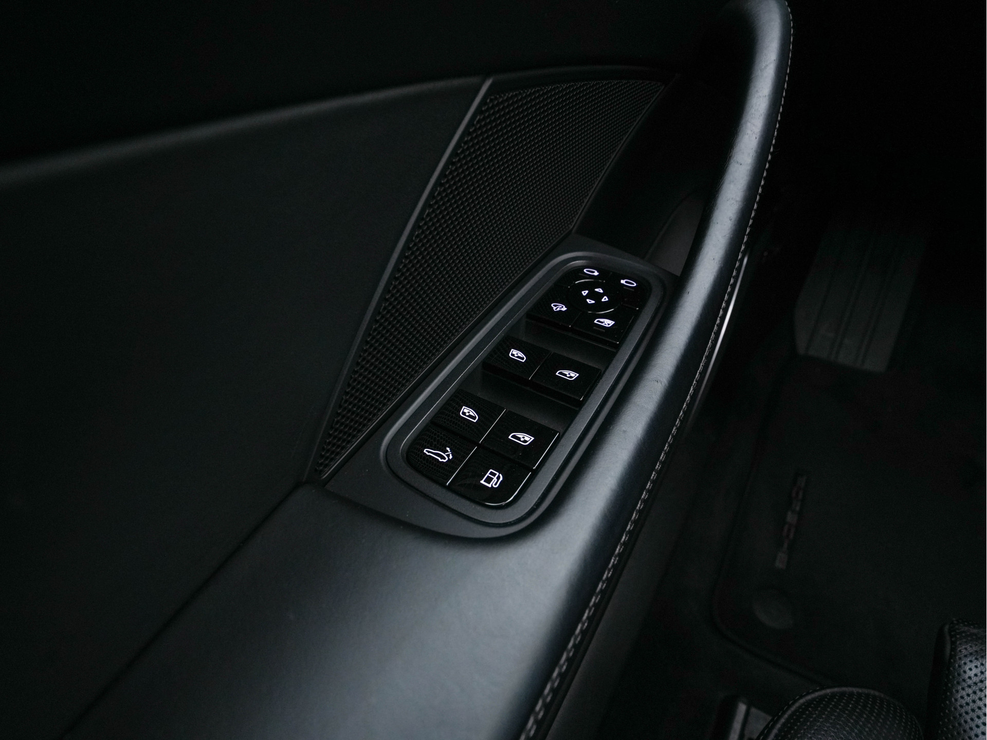 Porsche Panamera Sport Turismo 2.9 4 E-Hybrid Plug-In Aut. *PANO | LEATHER | NAVI-FULLMAP | AIR-SUSPENSION | KEYLESS | BOSE-SURROUND | SOFT-CLOSE | ADAPT-CRUISE | SURROUND-VIEW | DAB | MEMORY-PACK | CARPLAY | SPORT-SEATS | ...