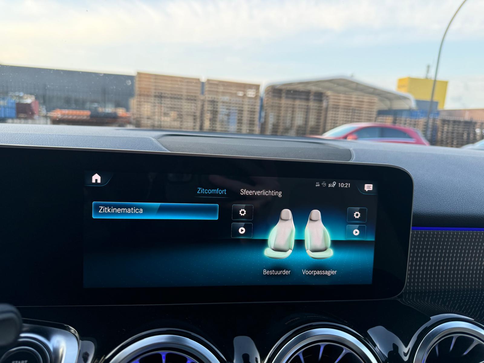 Mercedes-Benz GLB 250 4MATIC Advantage | 1E EIGENAAR | 3/6/12MND GARANTIE | 225 PK | AUTOMAAT | LED | MEMORY | CARPLAY | PANODAK | CRUISE |